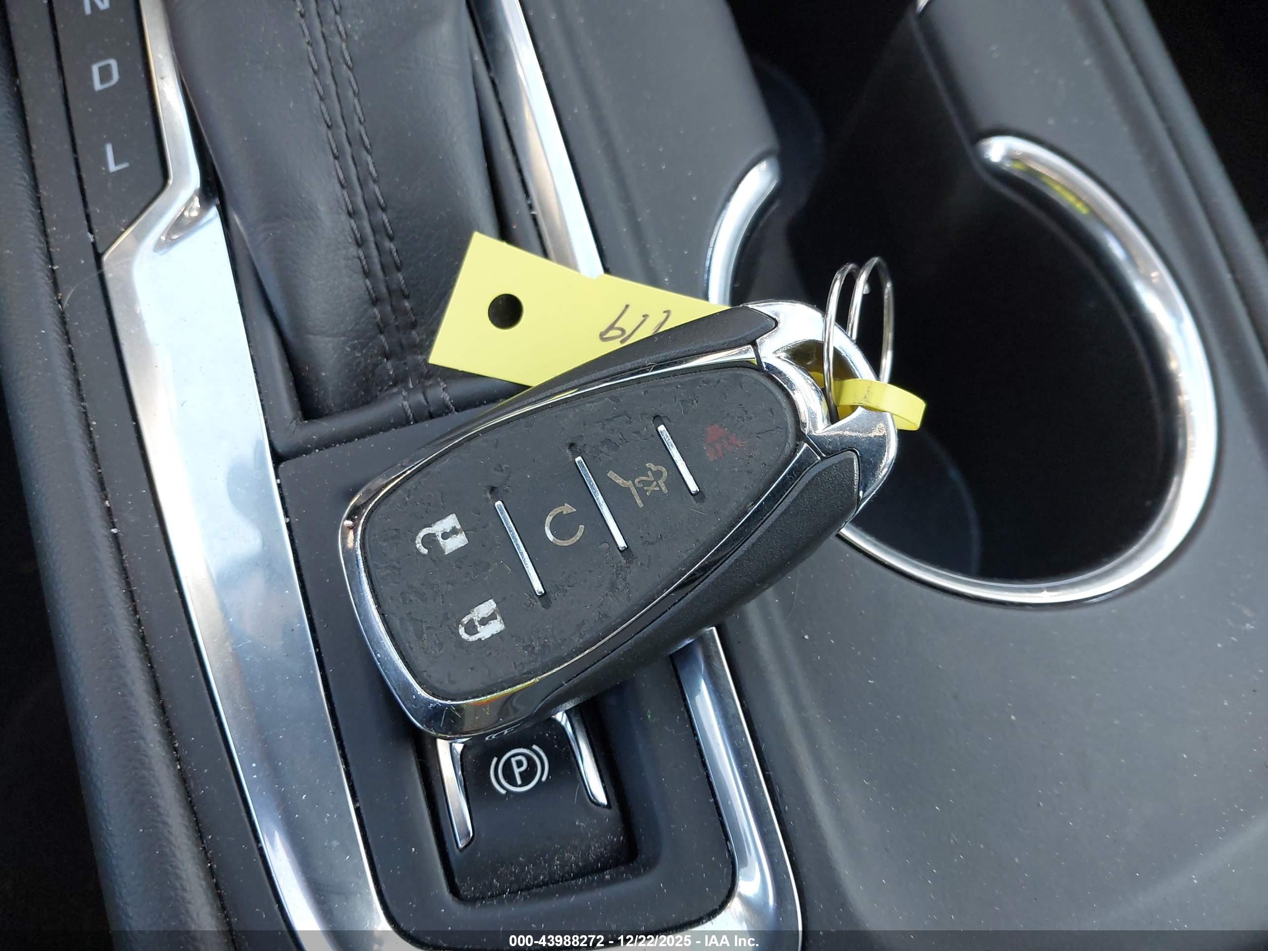 CHEVROLET EQUINOX image 11