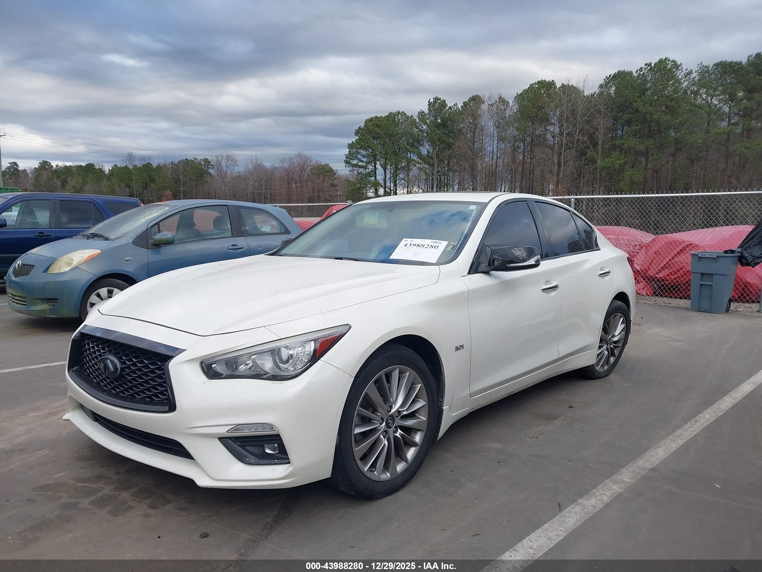 INFINITI Q50 image 2