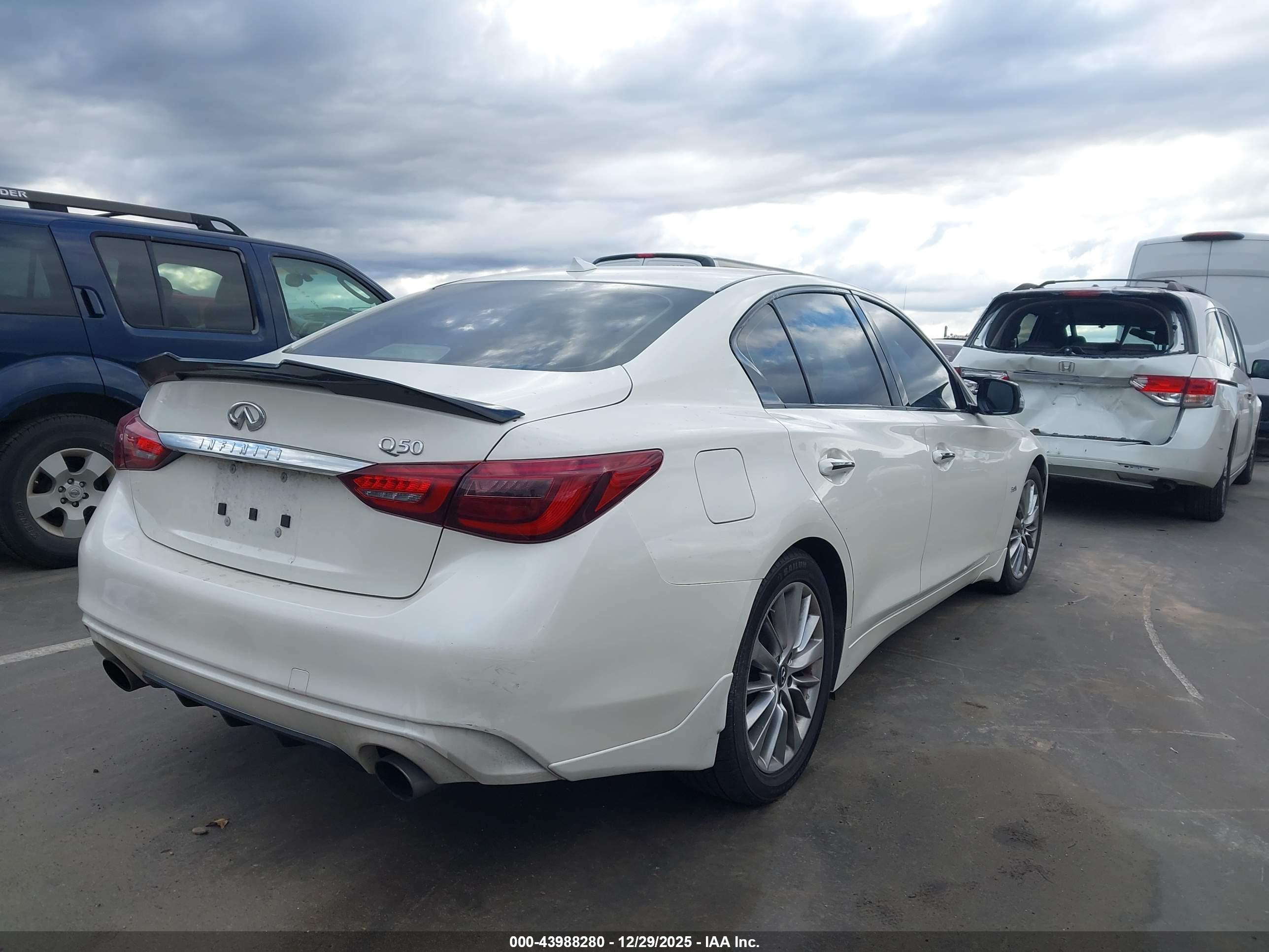 INFINITI Q50 image 4