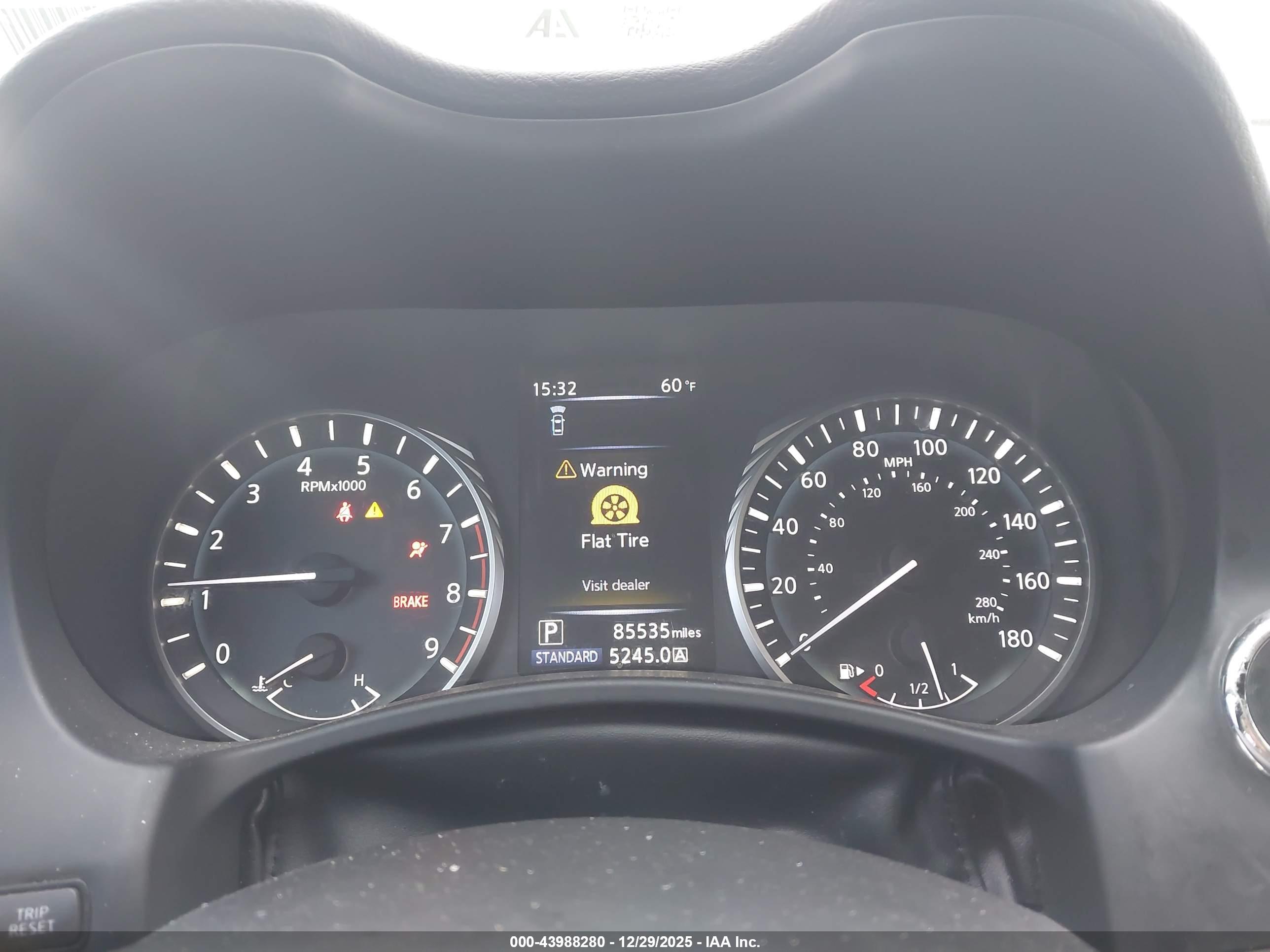 INFINITI Q50 image 7