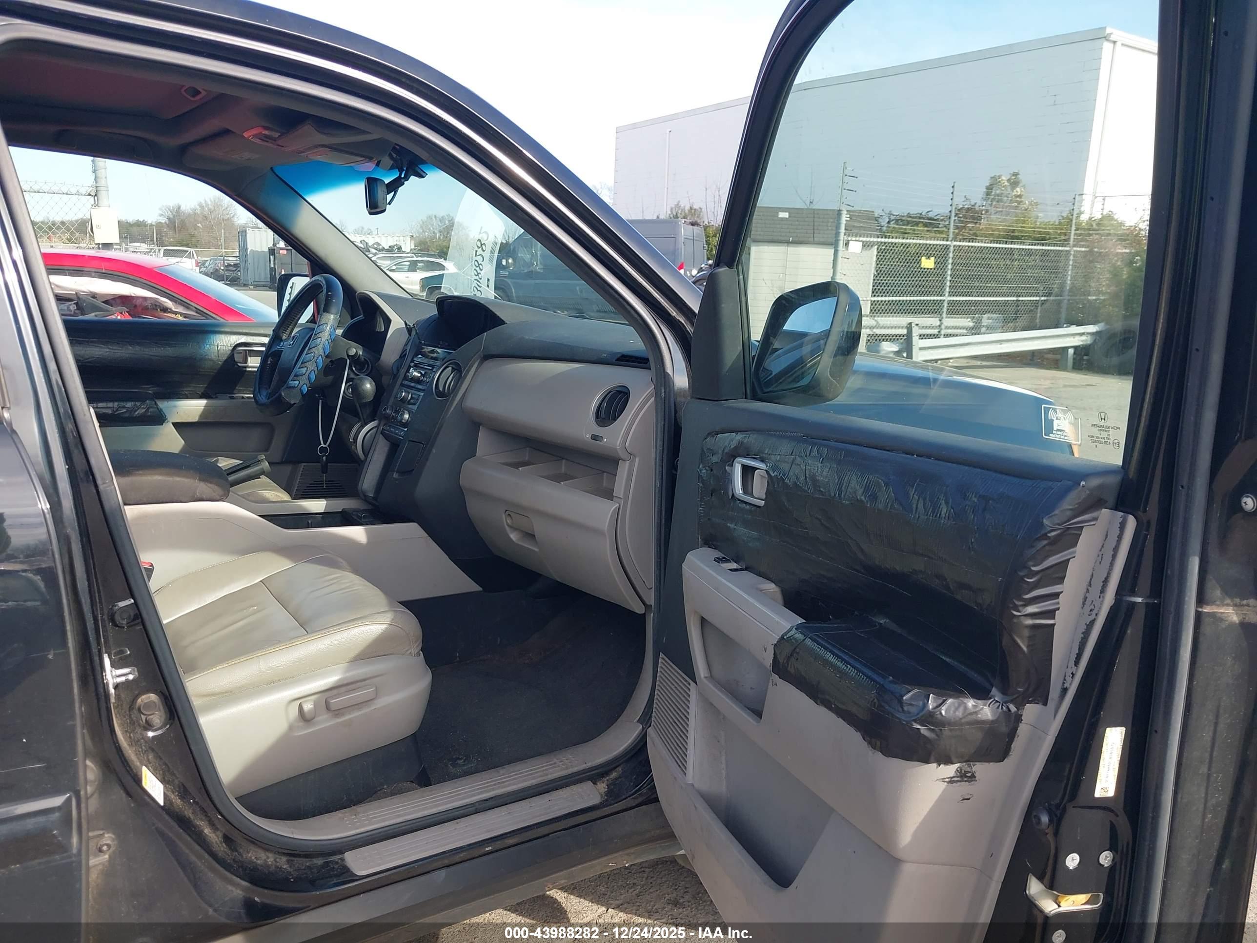 HONDA PILOT image 5