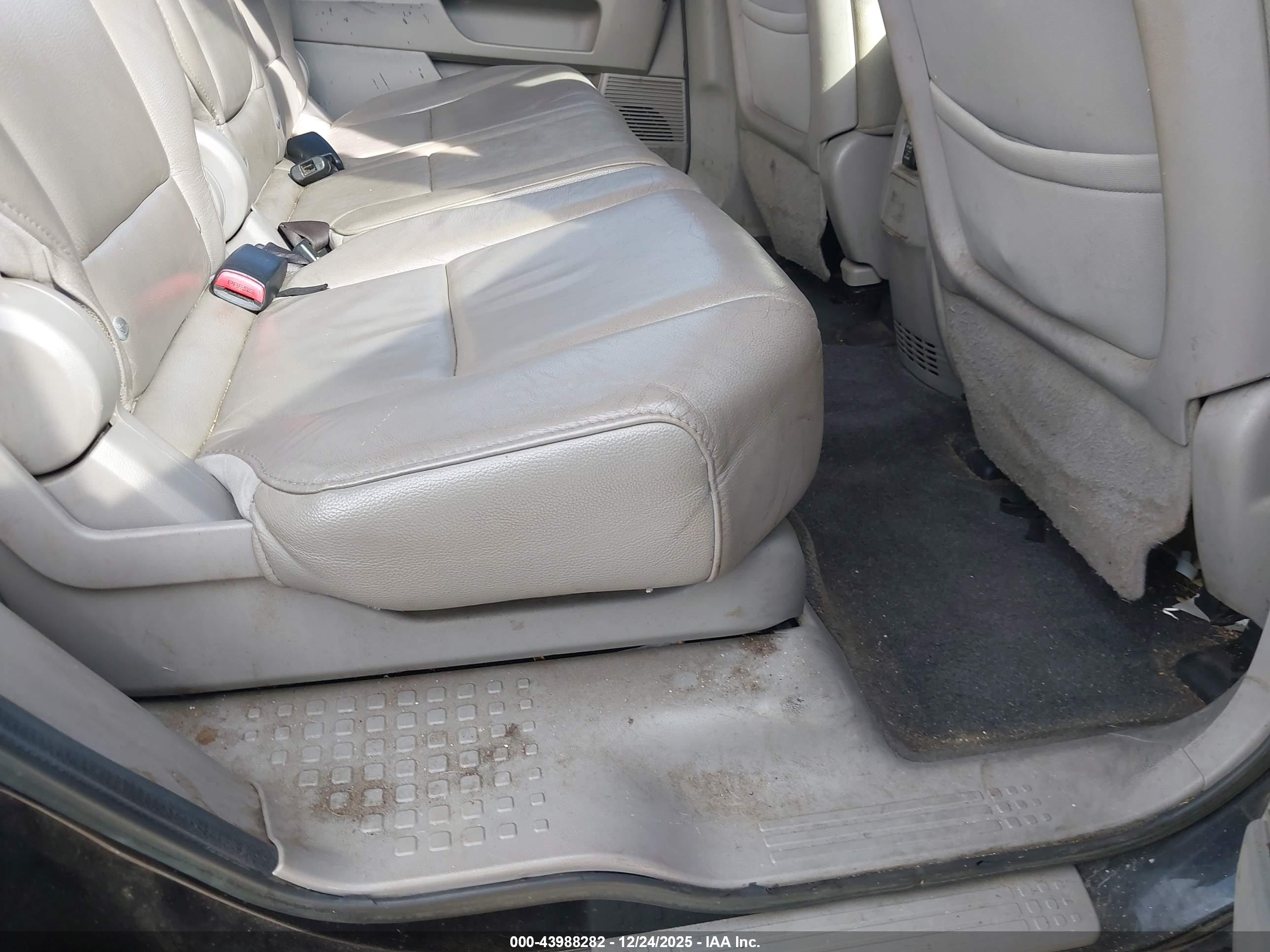 HONDA PILOT image 8
