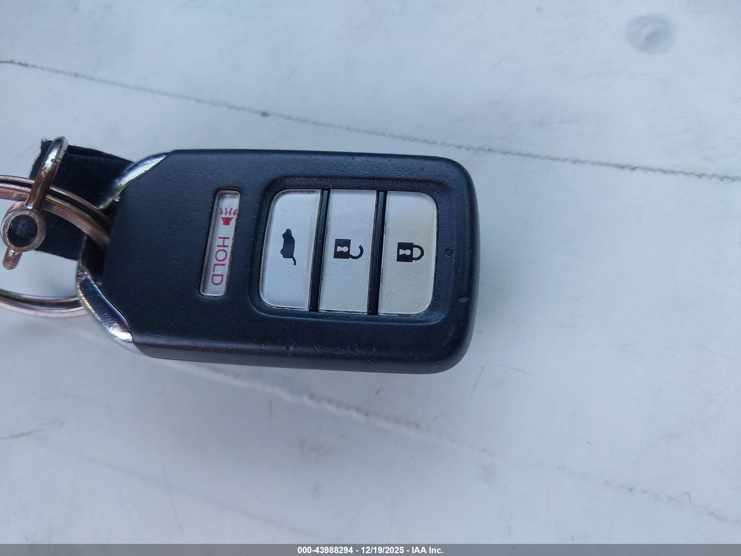 HONDA CR-V image 11