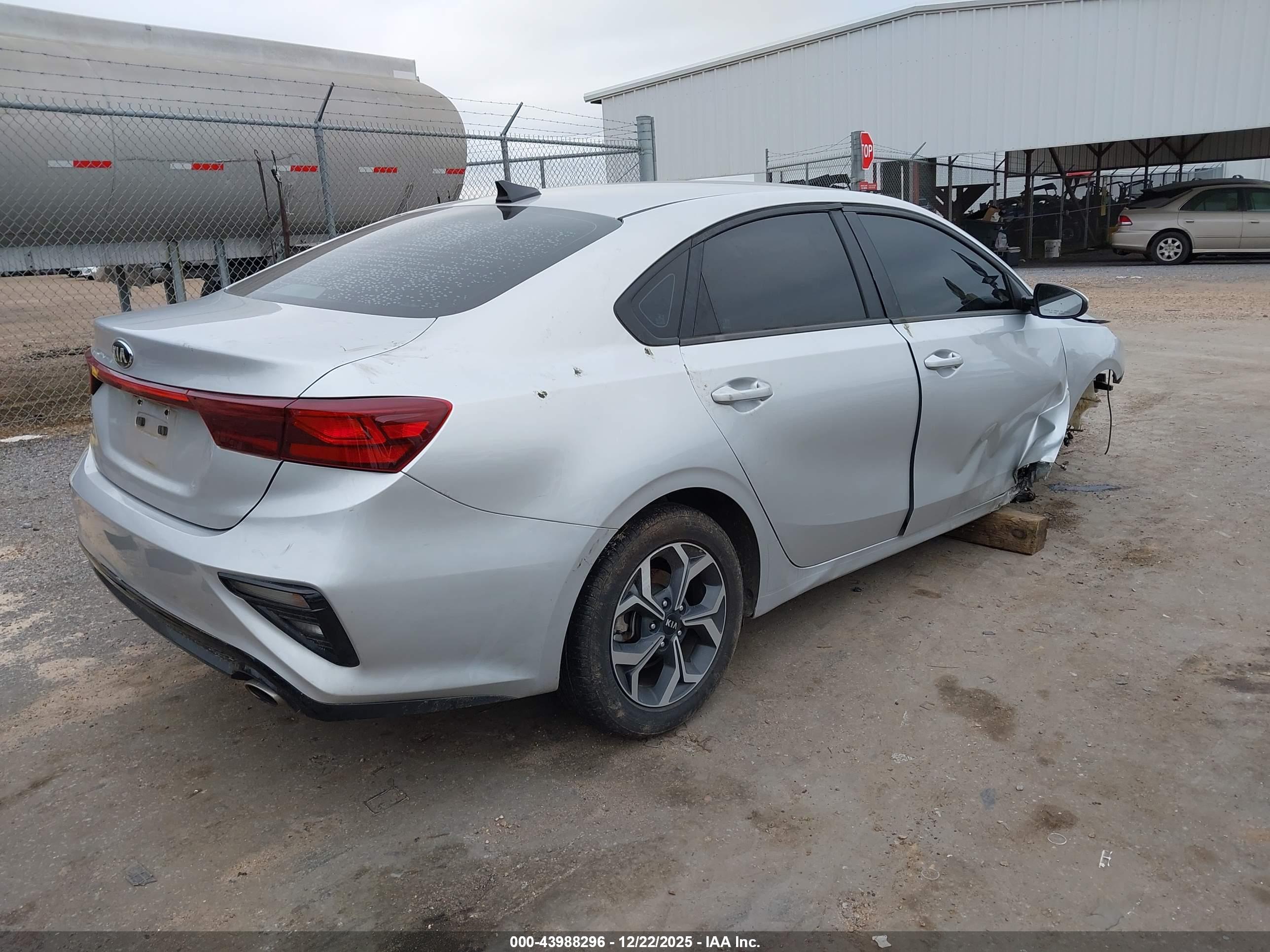 KIA FORTE image 4