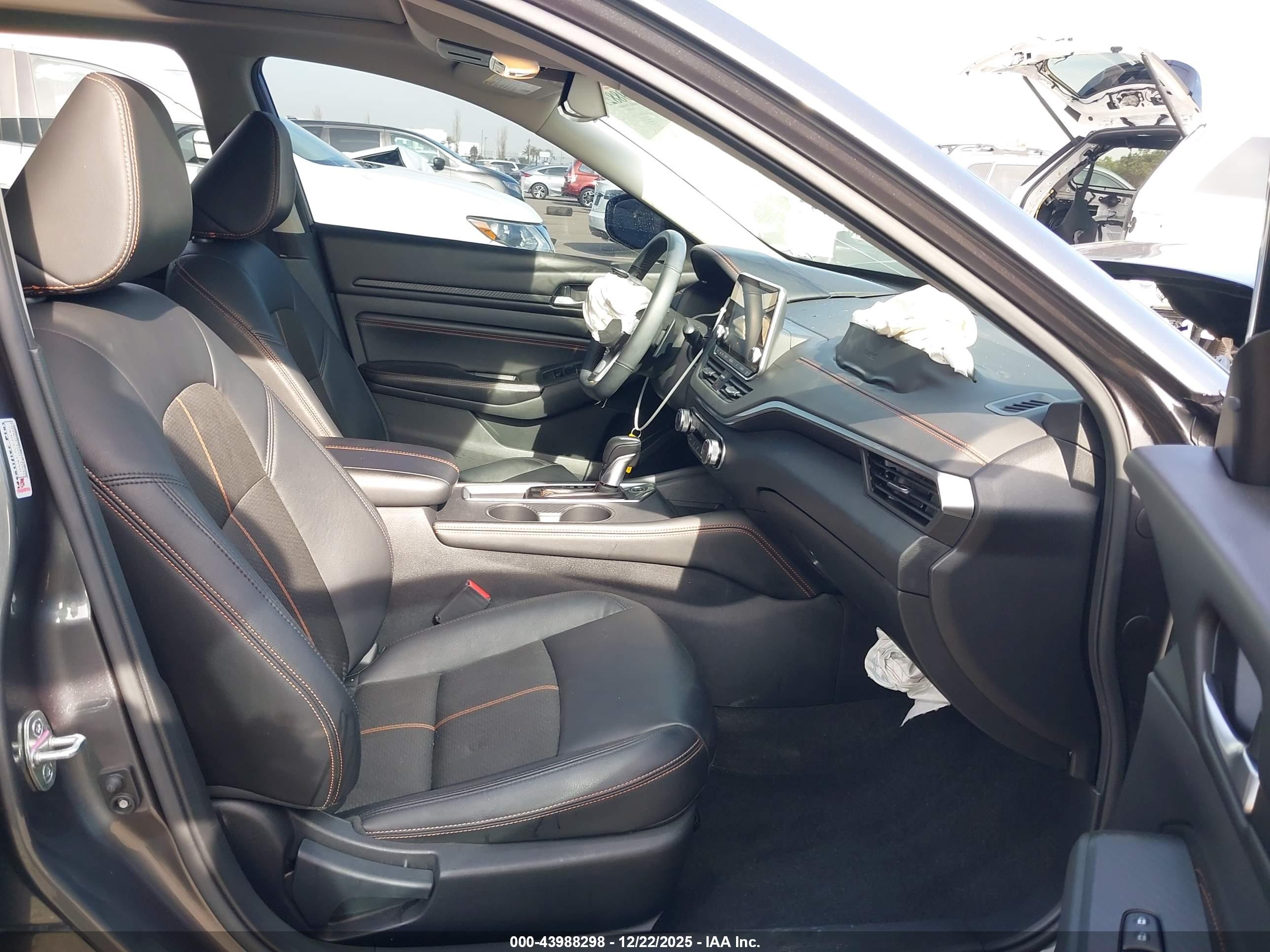 NISSAN ALTIMA image 5