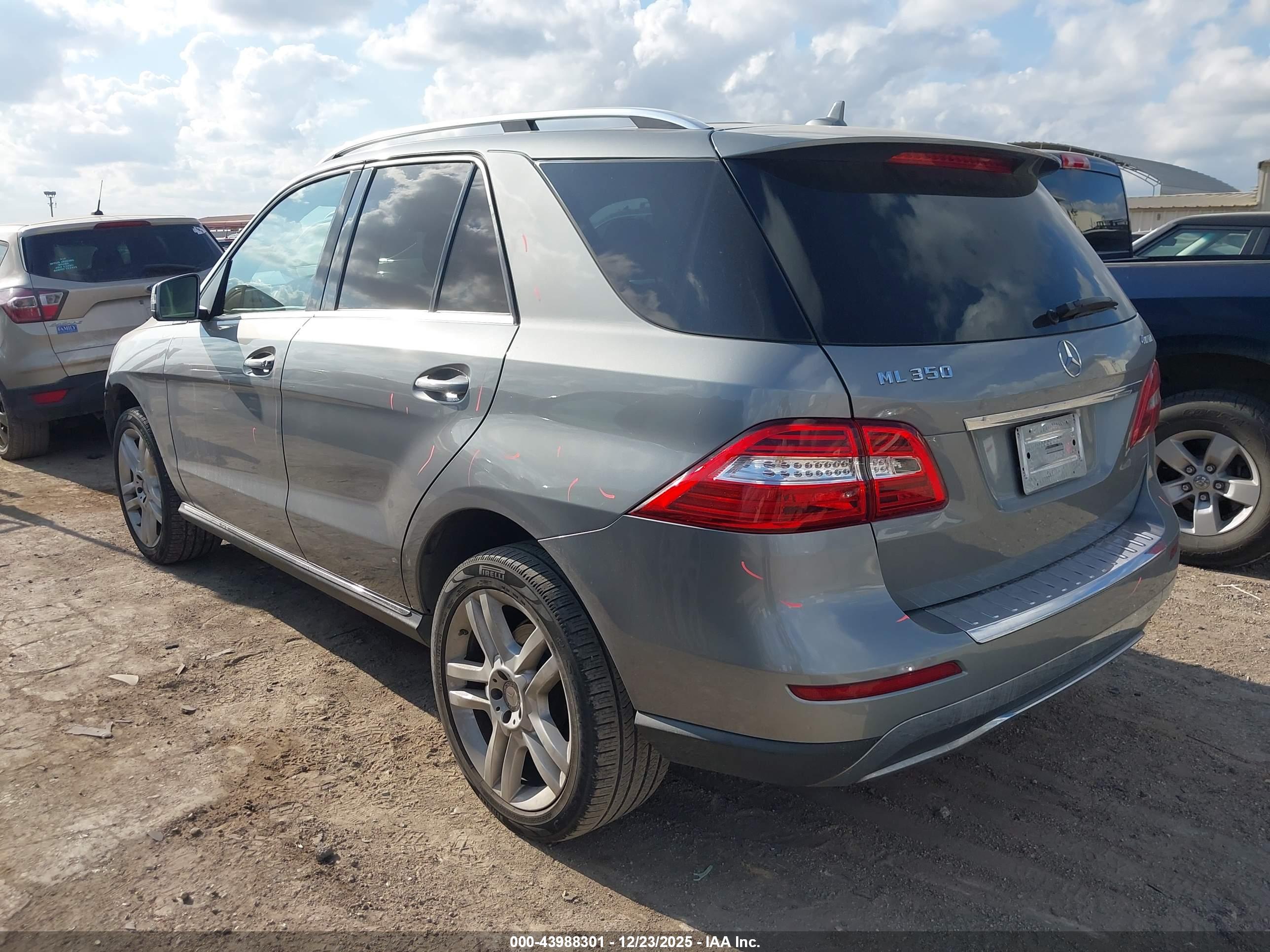 MERCEDES-BENZ ML image 3