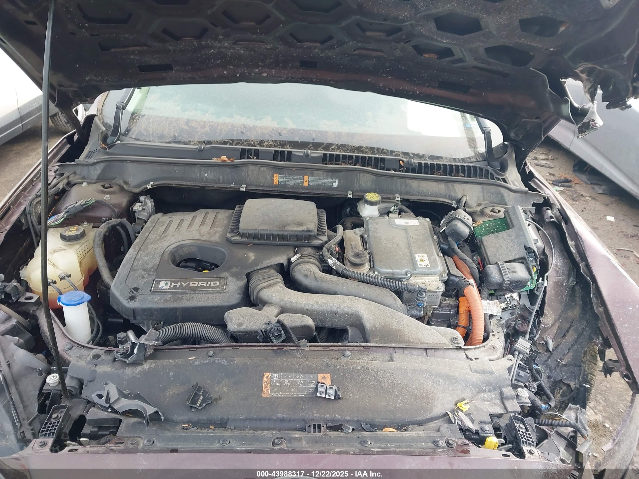 FORD FUSION image 10
