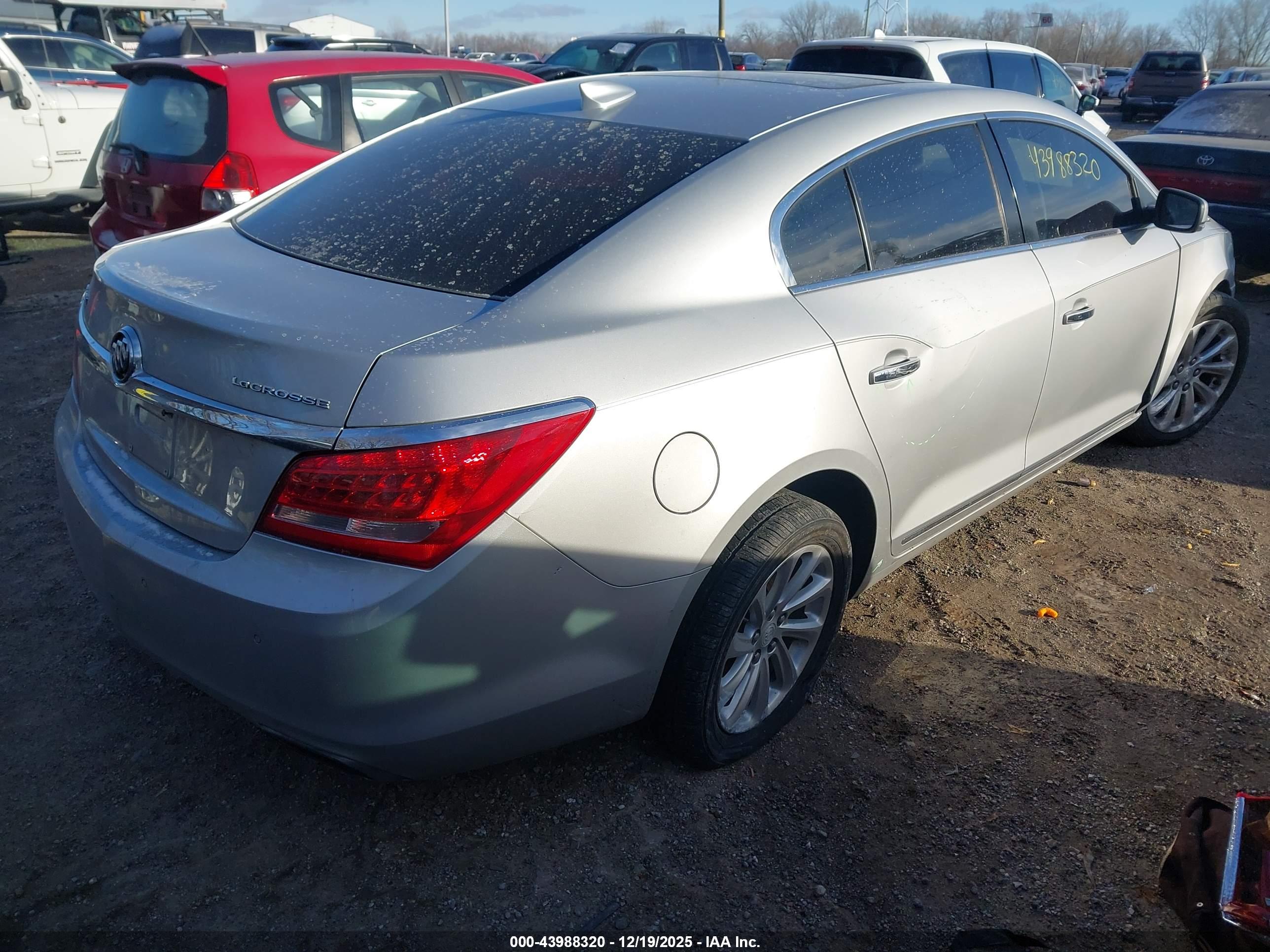 BUICK LACROSSE image 4