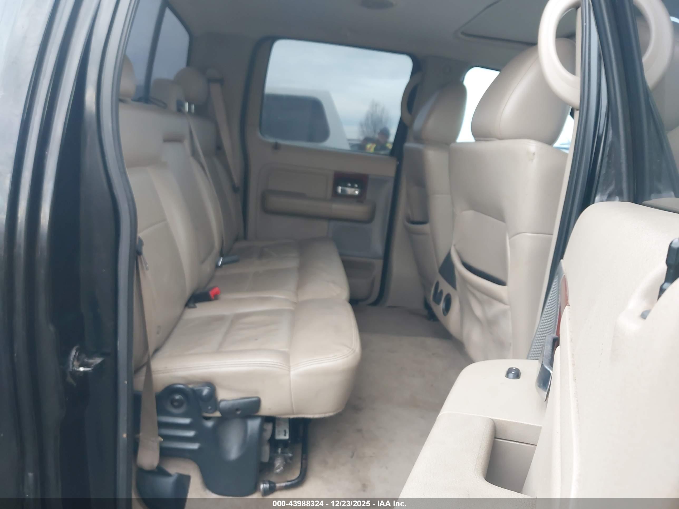 FORD F-150 image 8
