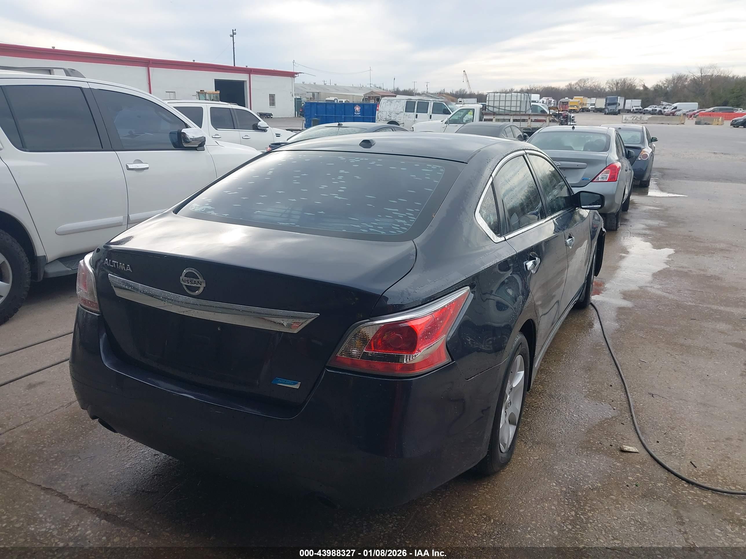 NISSAN ALTIMA image 4