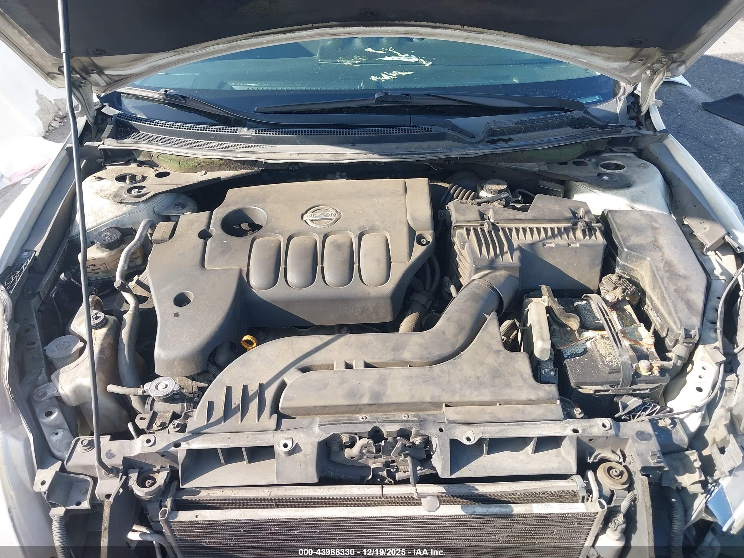 NISSAN ALTIMA image 10