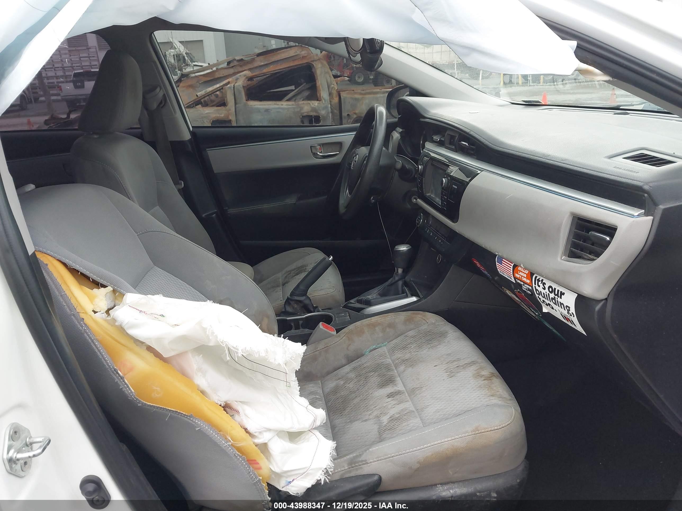 TOYOTA COROLLA image 5