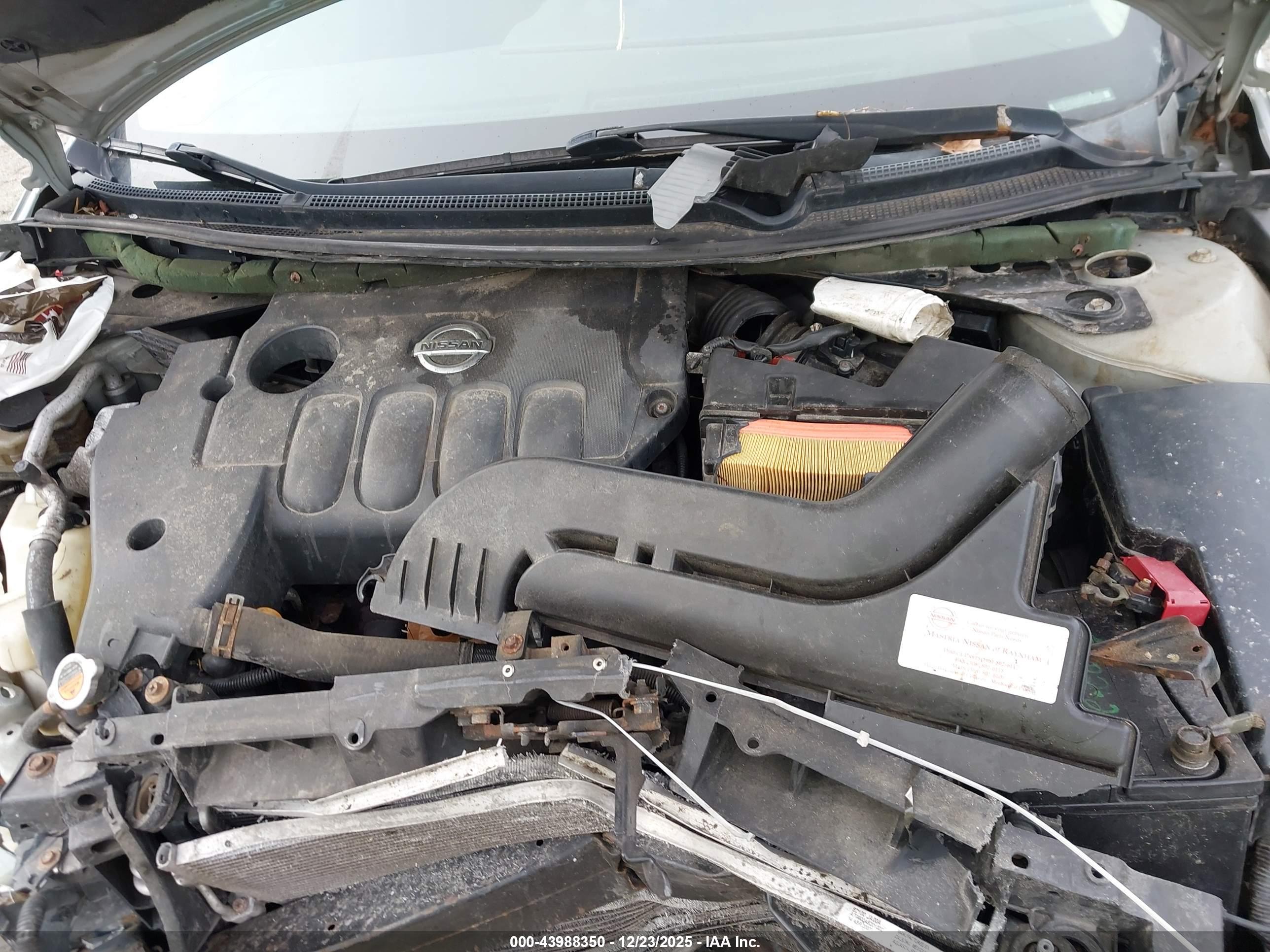NISSAN ALTIMA image 10