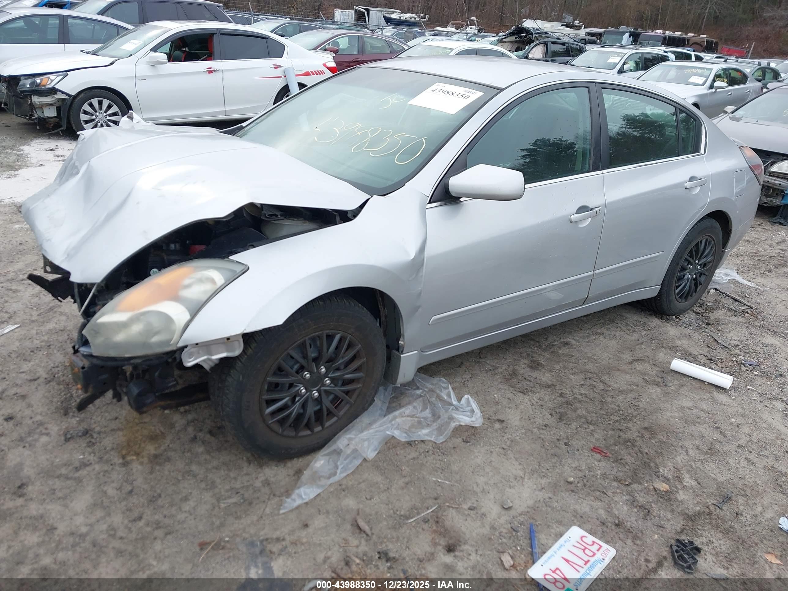 NISSAN ALTIMA image 2