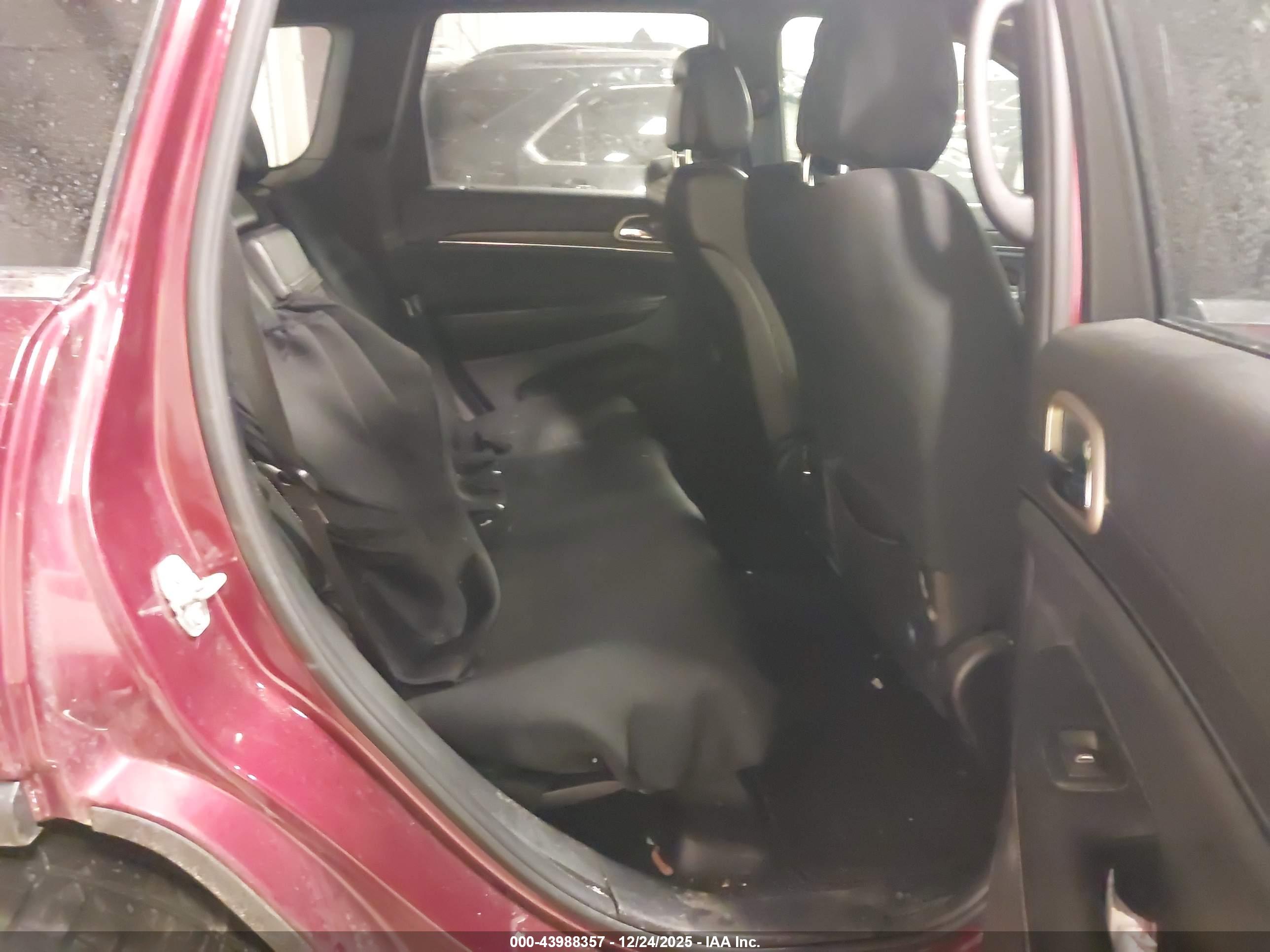 JEEP GRAND image 8