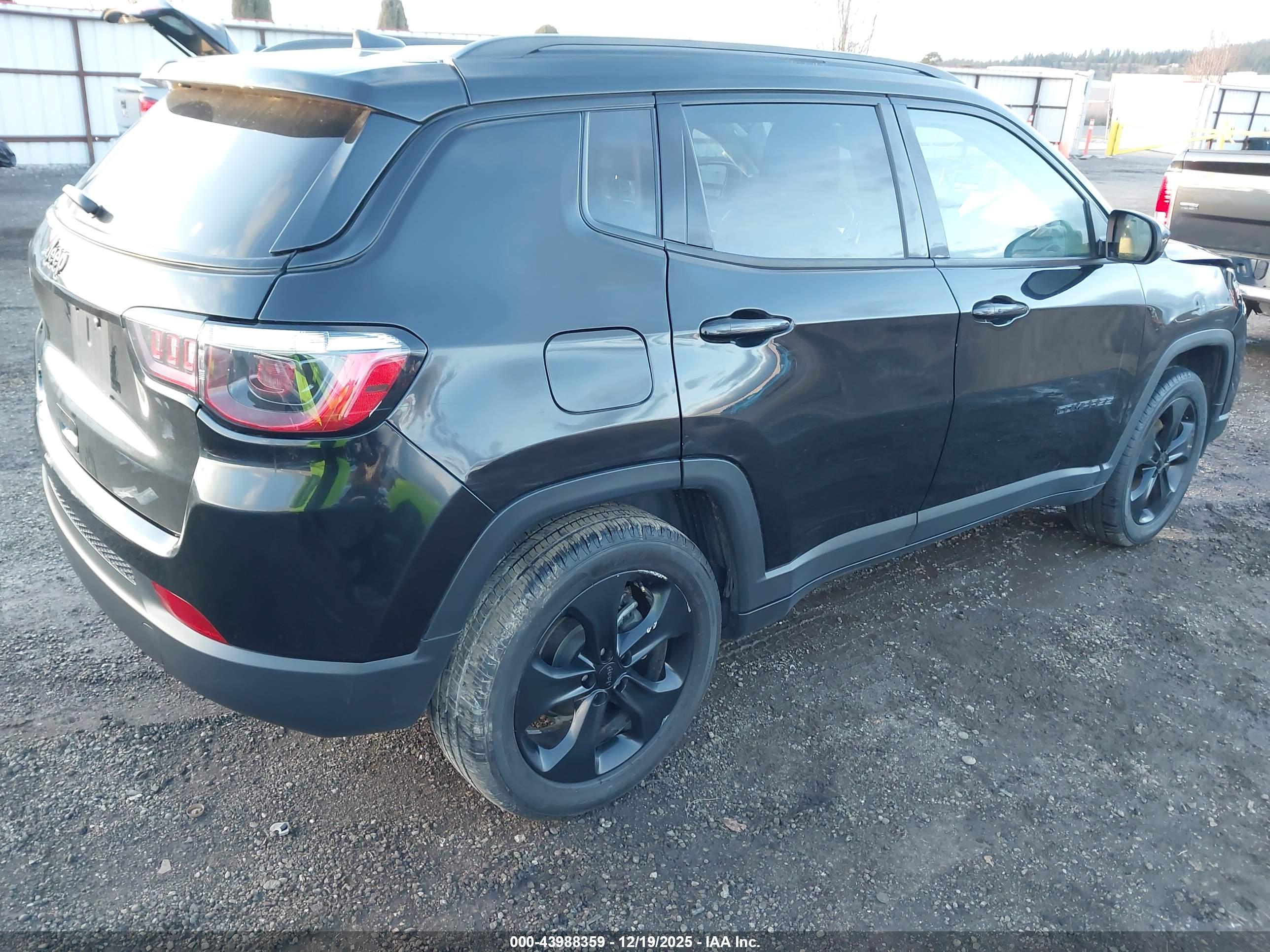 JEEP COMPASS image 4