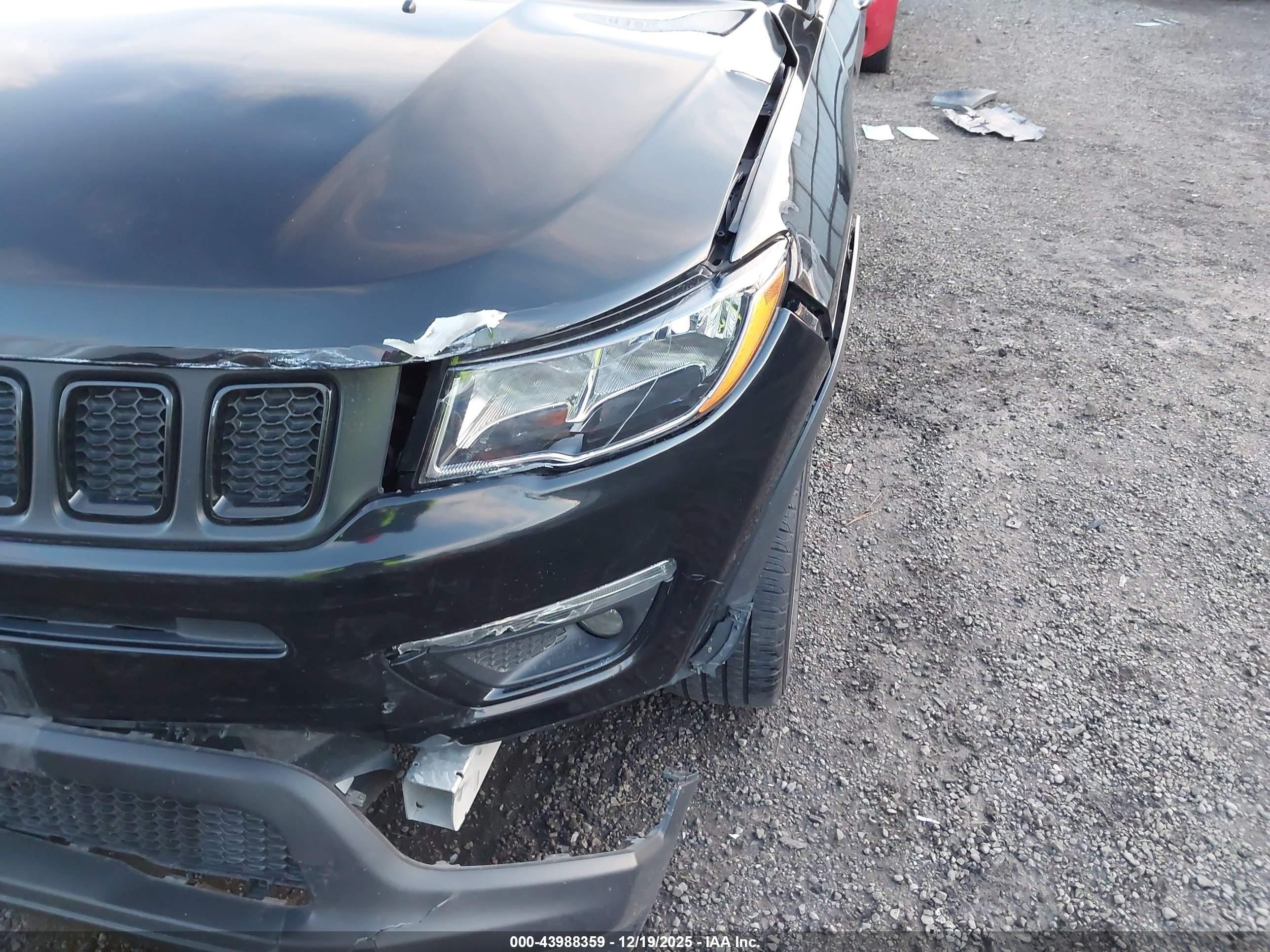 JEEP COMPASS image 6
