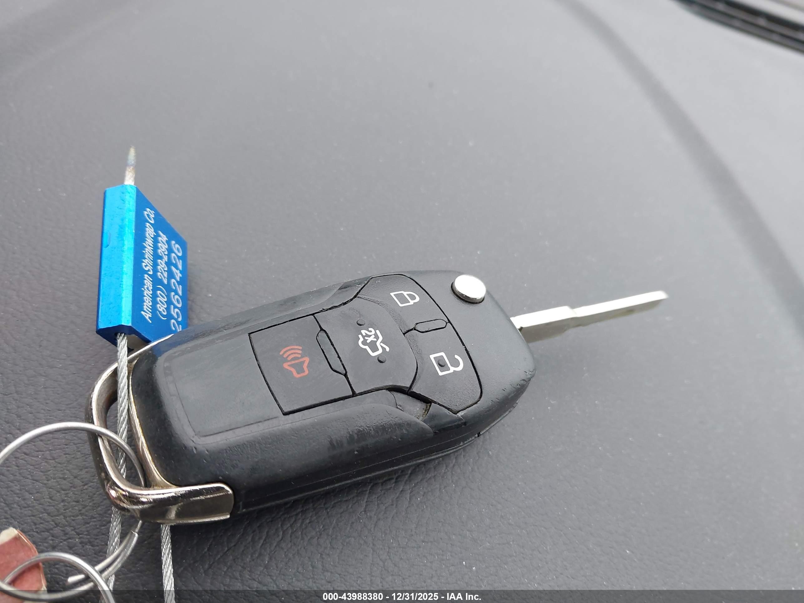 FORD FUSION image 11