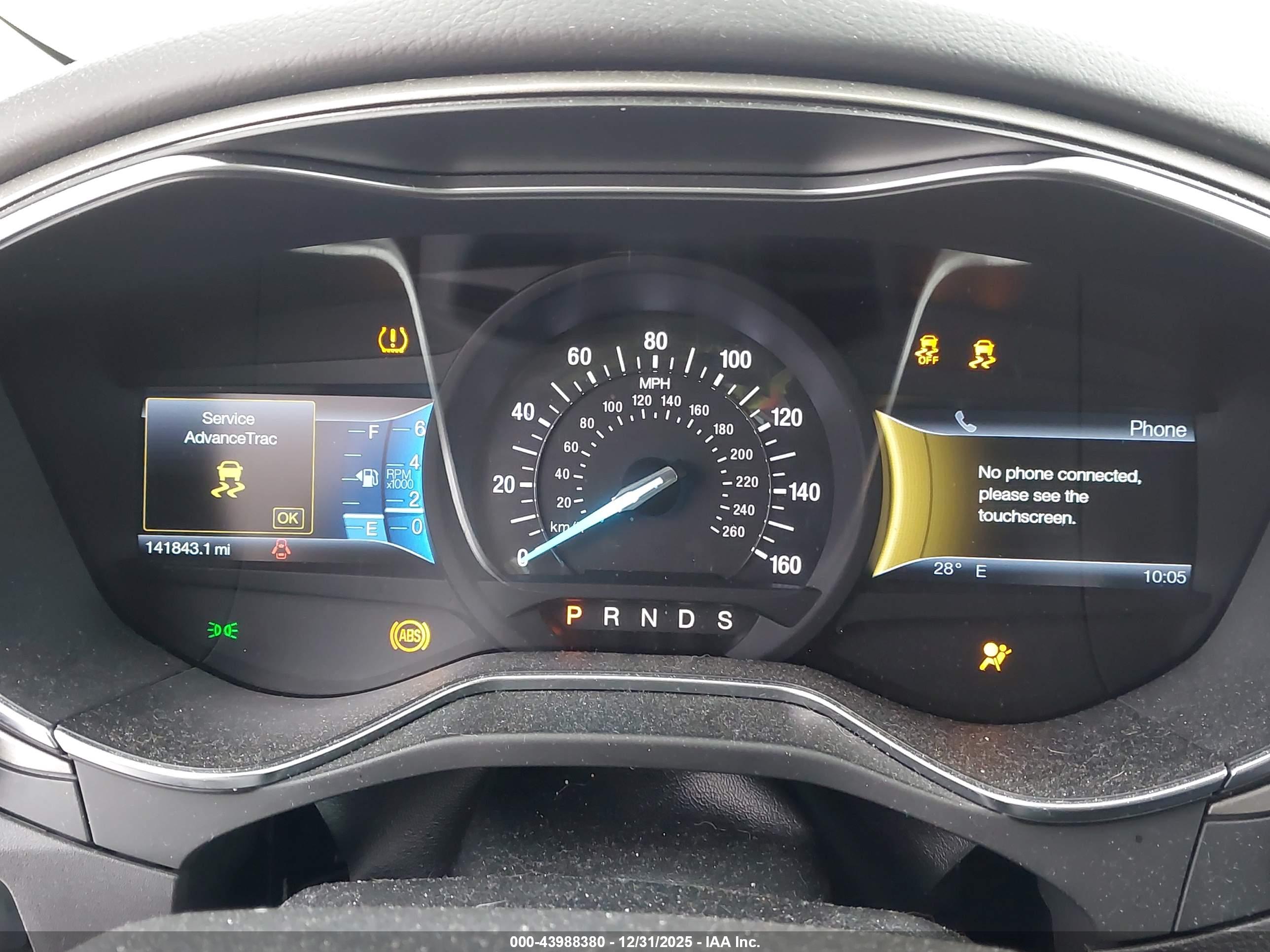 FORD FUSION image 7