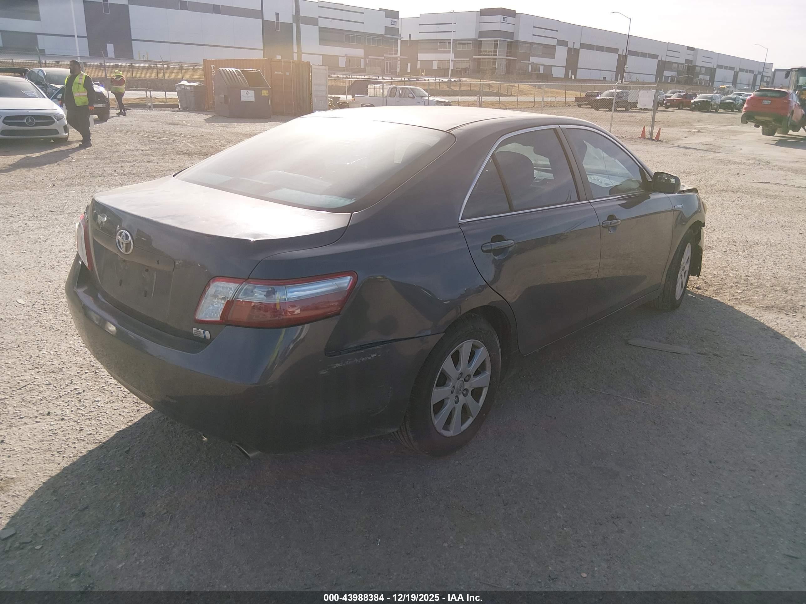 TOYOTA CAMRY image 4