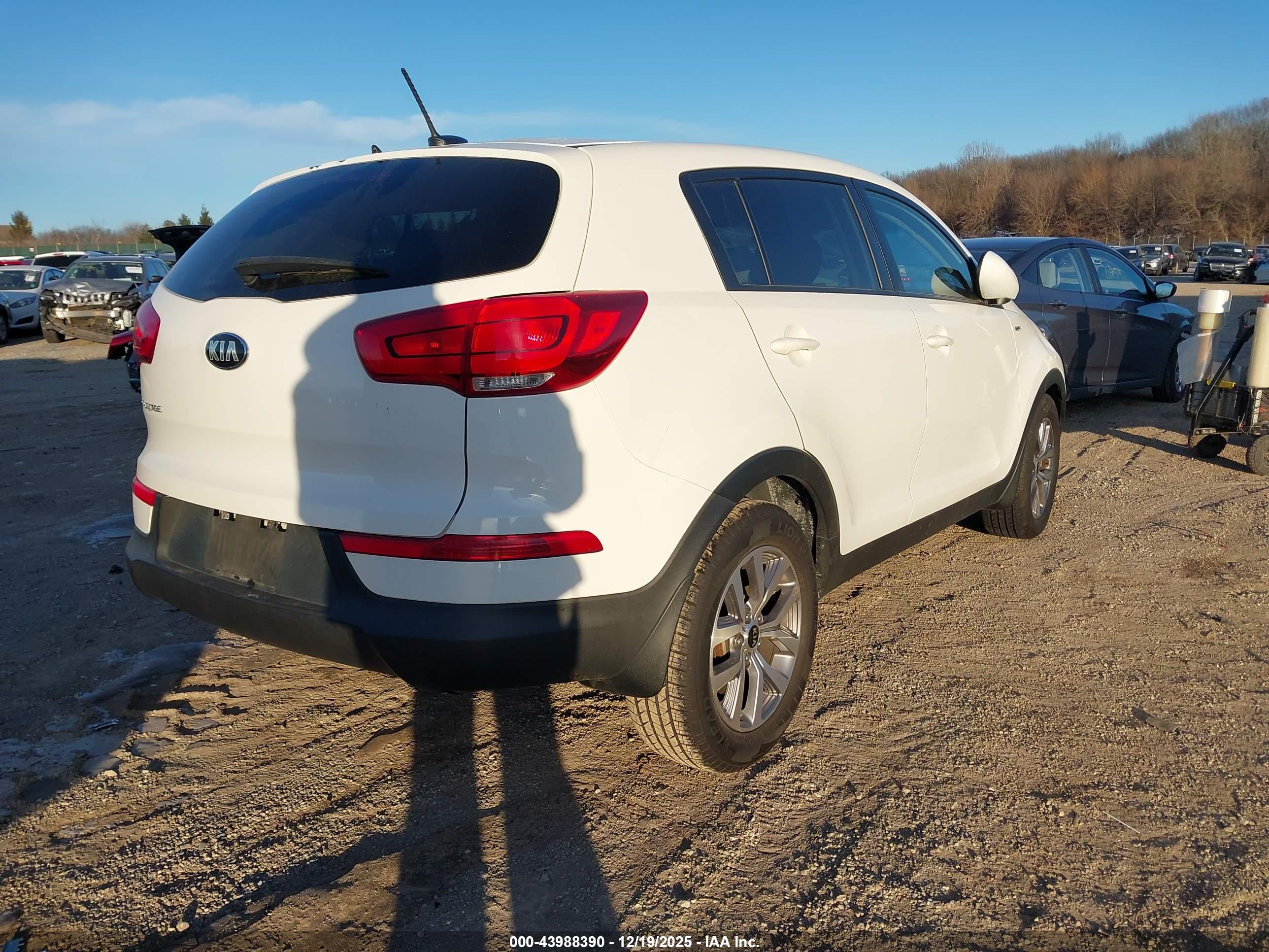 KIA SPORTAGE image 4