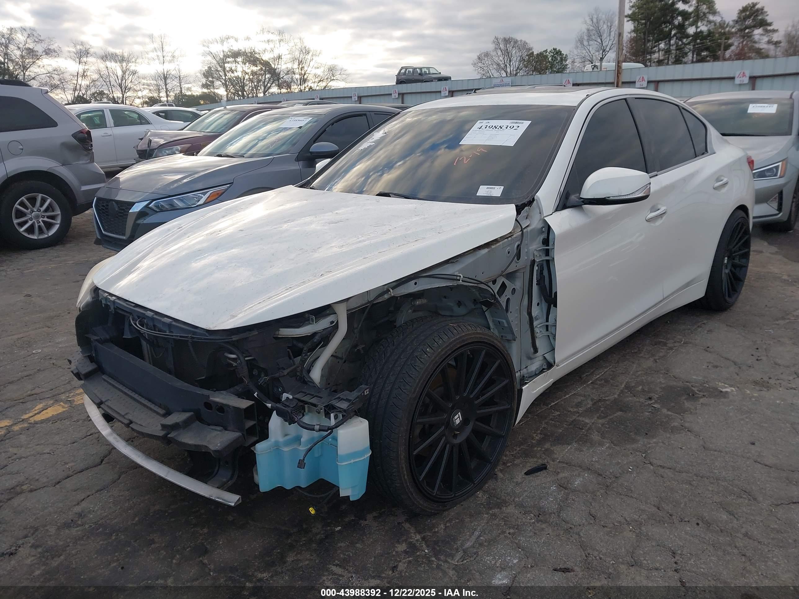 INFINITI Q50 image 2