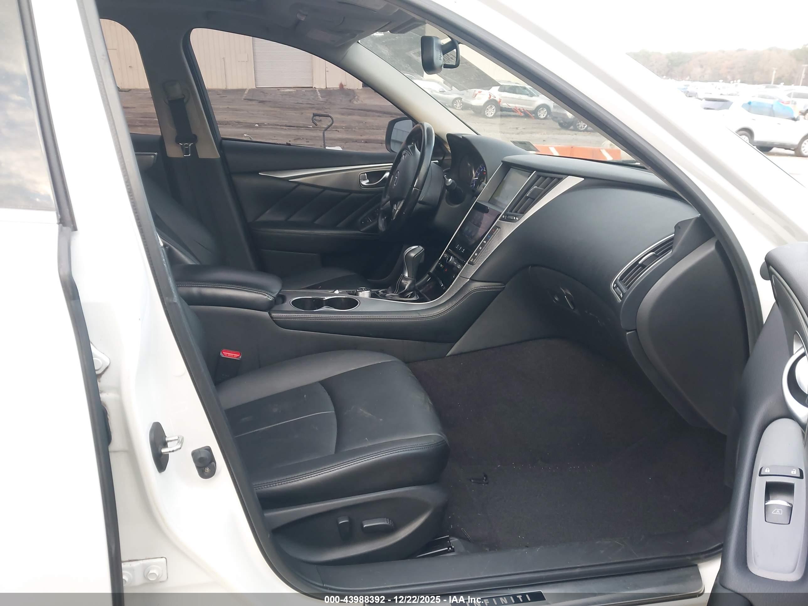 INFINITI Q50 image 5