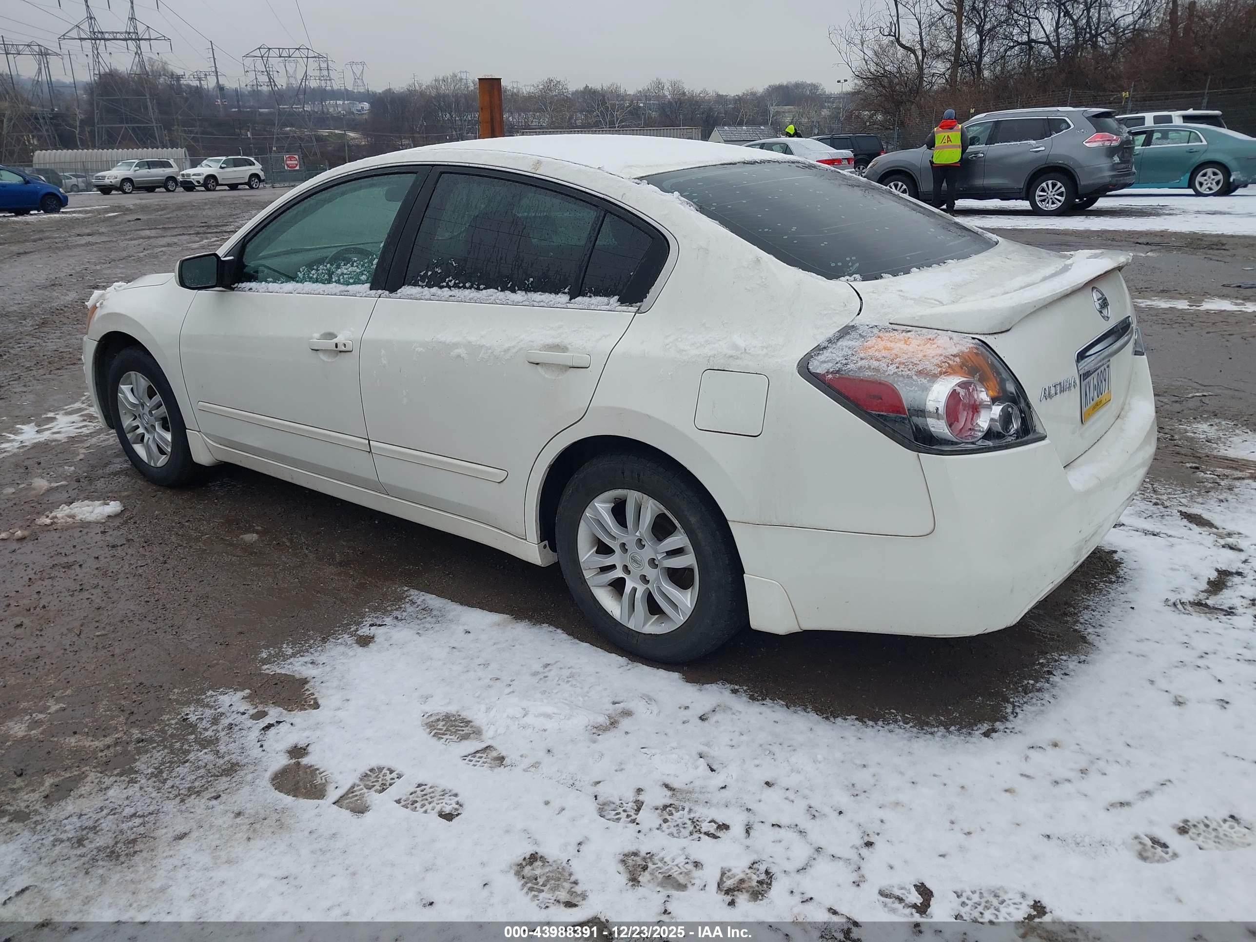 NISSAN ALTIMA image 3