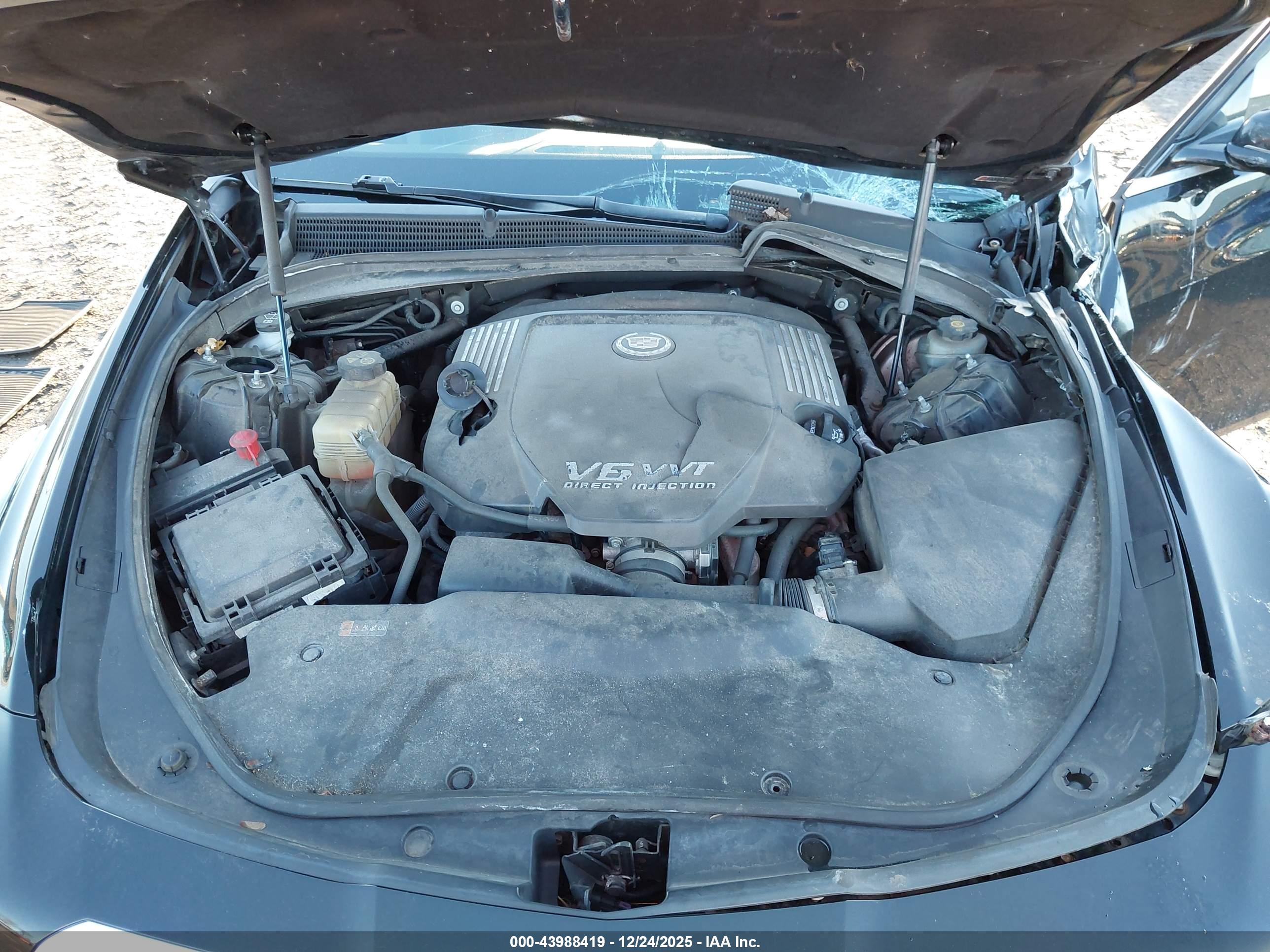 CADILLAC CTS image 10