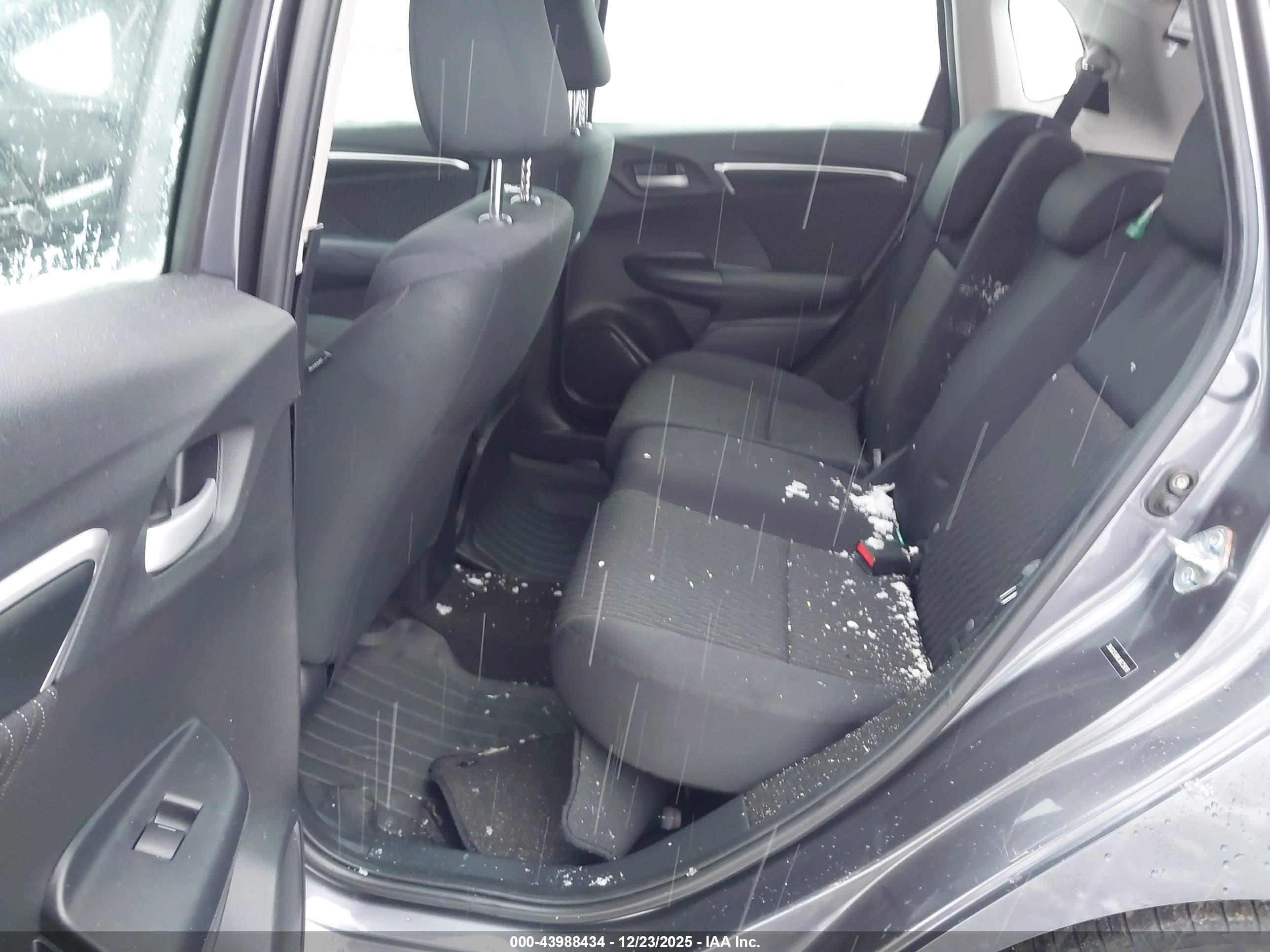 HONDA FIT image 8