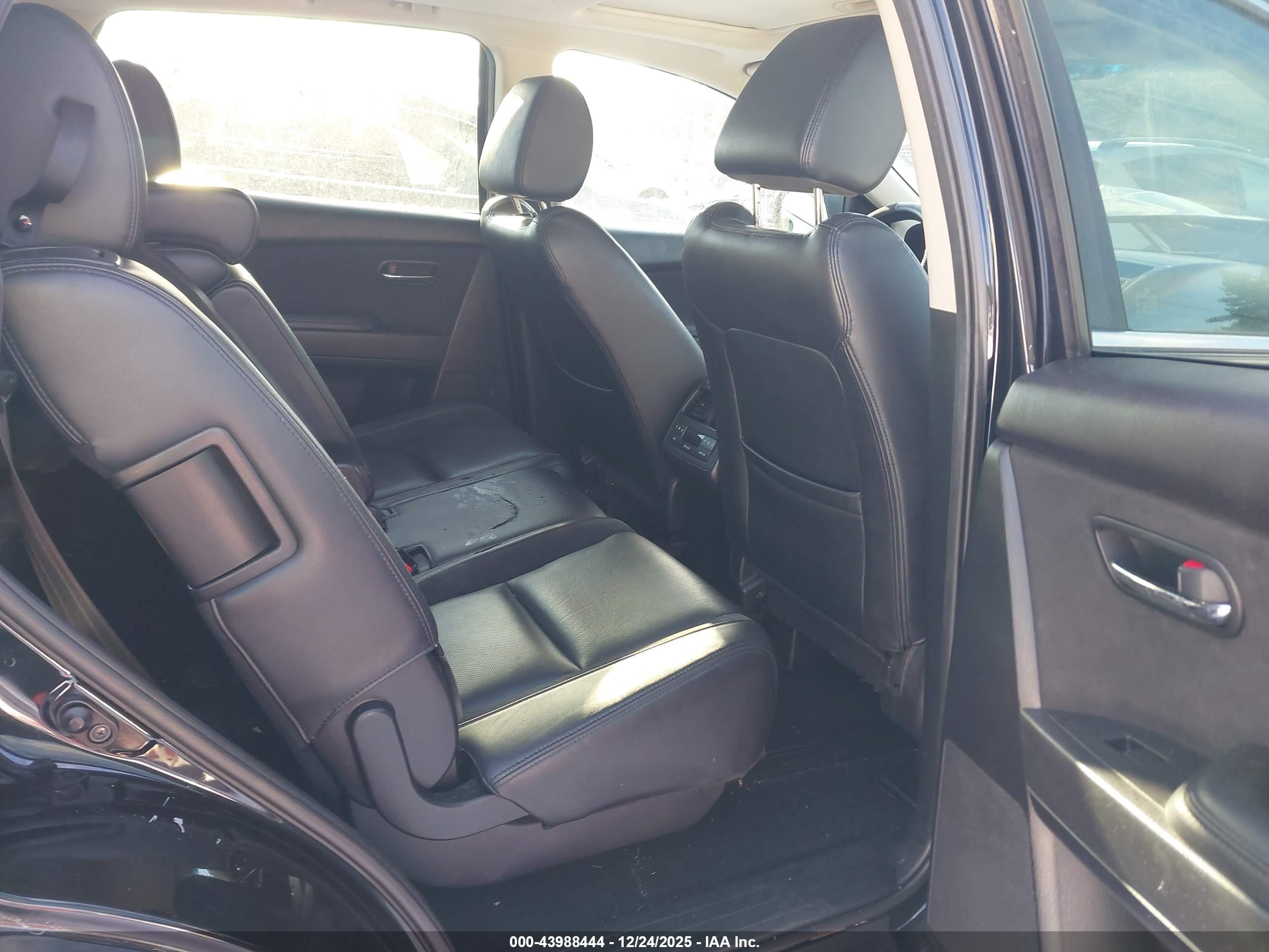 MAZDA CX-9 image 8