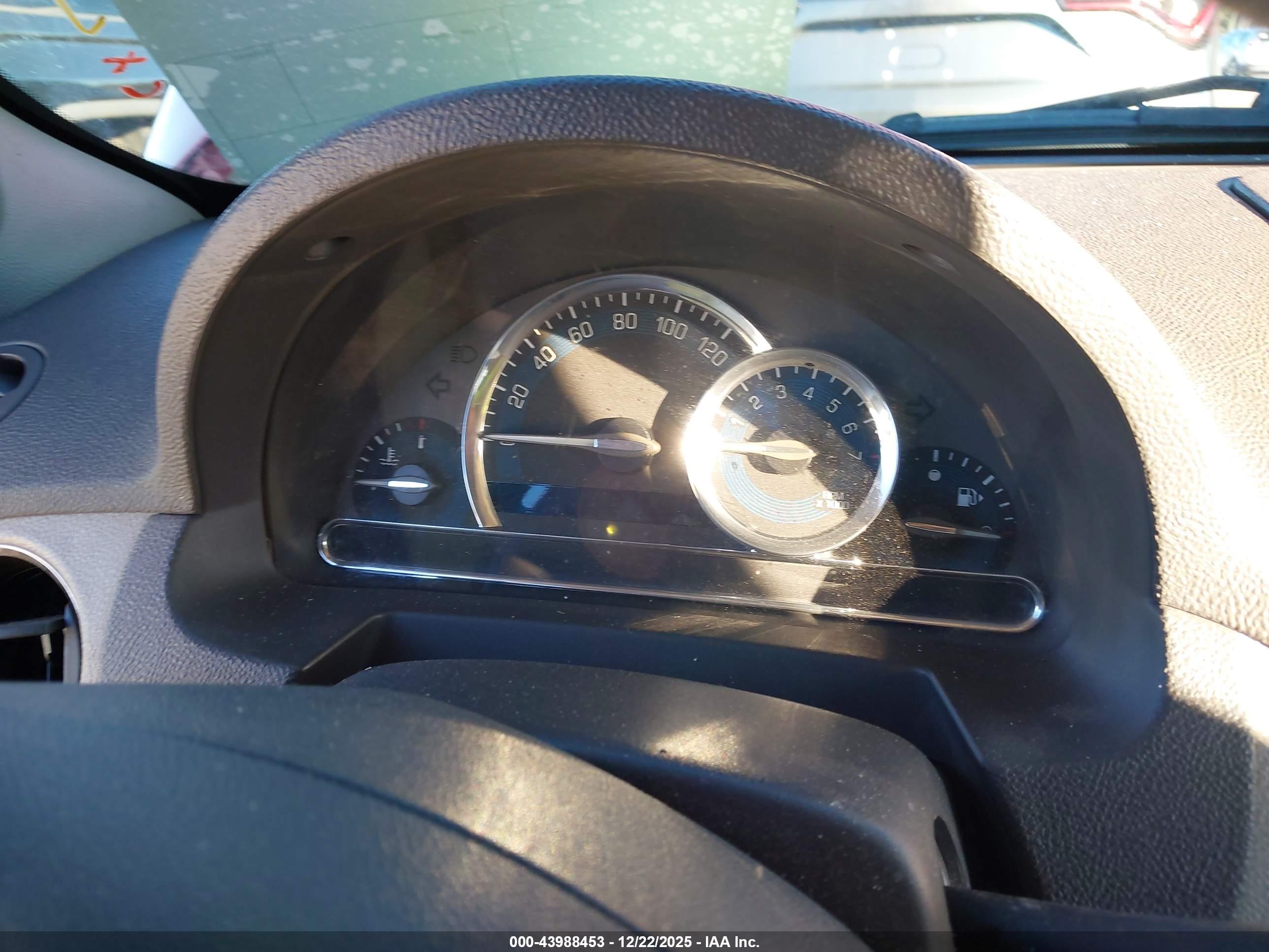 CHEVROLET HHR image 7