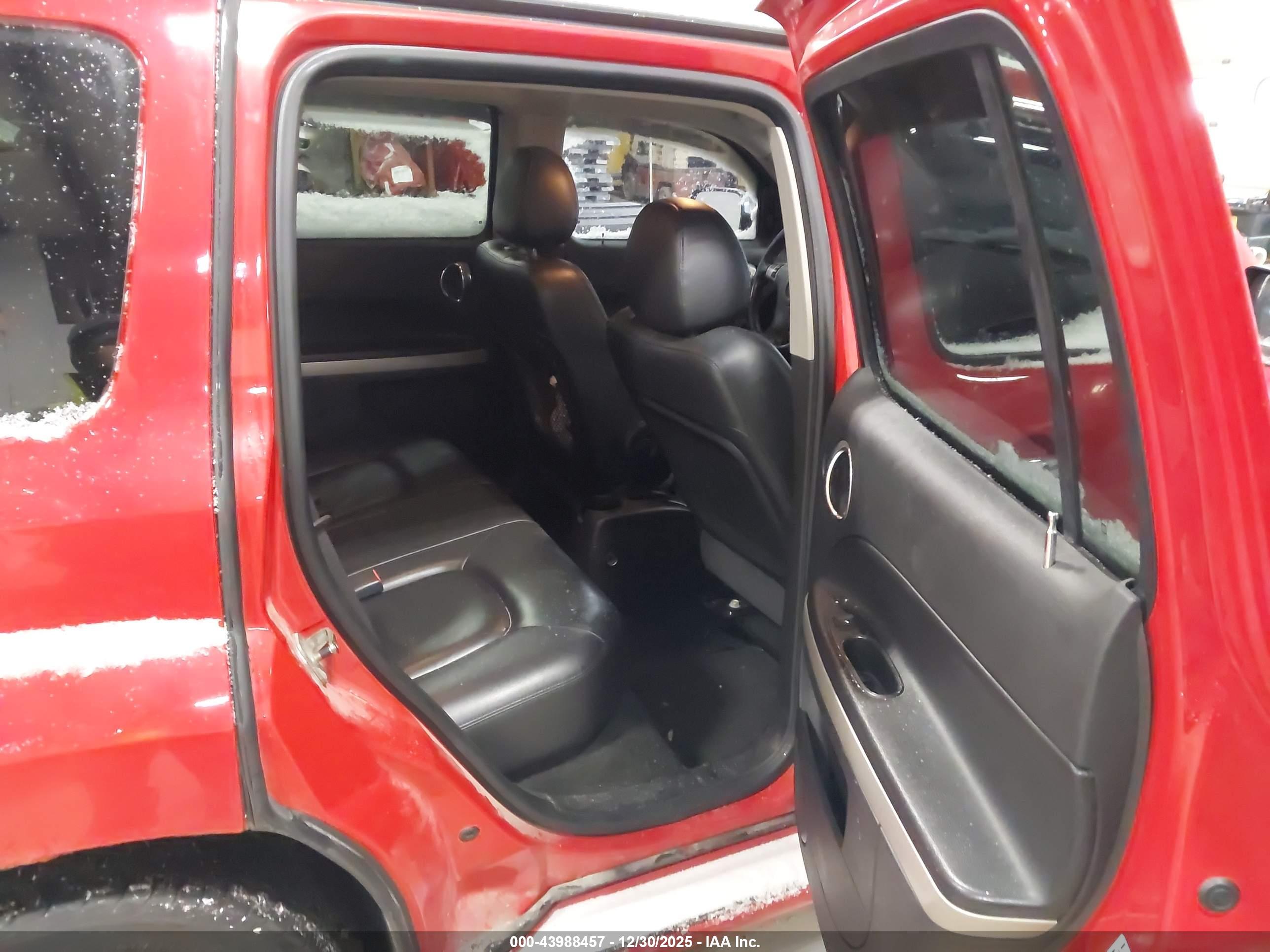 CHEVROLET HHR image 8