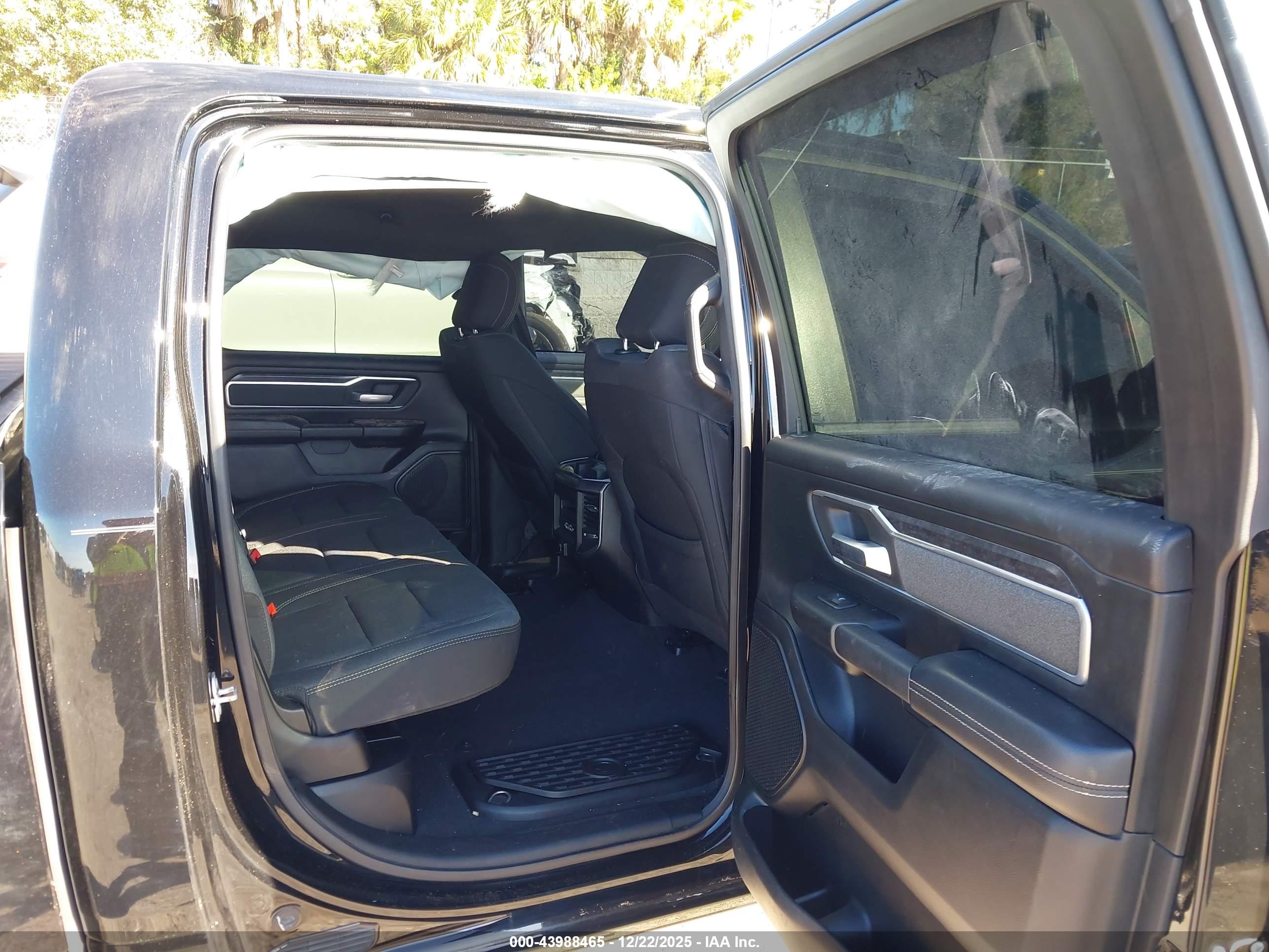 RAM 1500 image 8