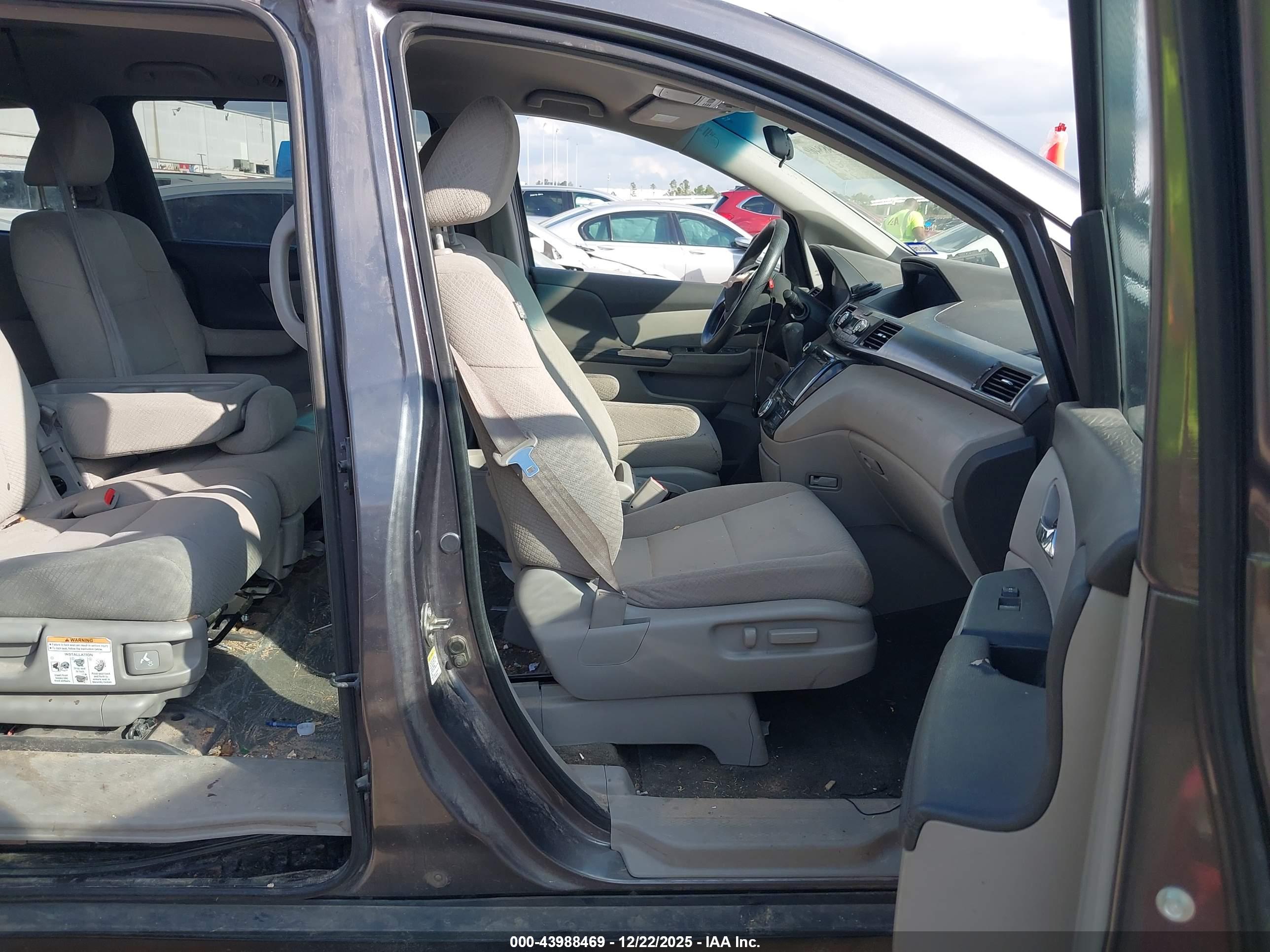 HONDA ODYSSEY image 8