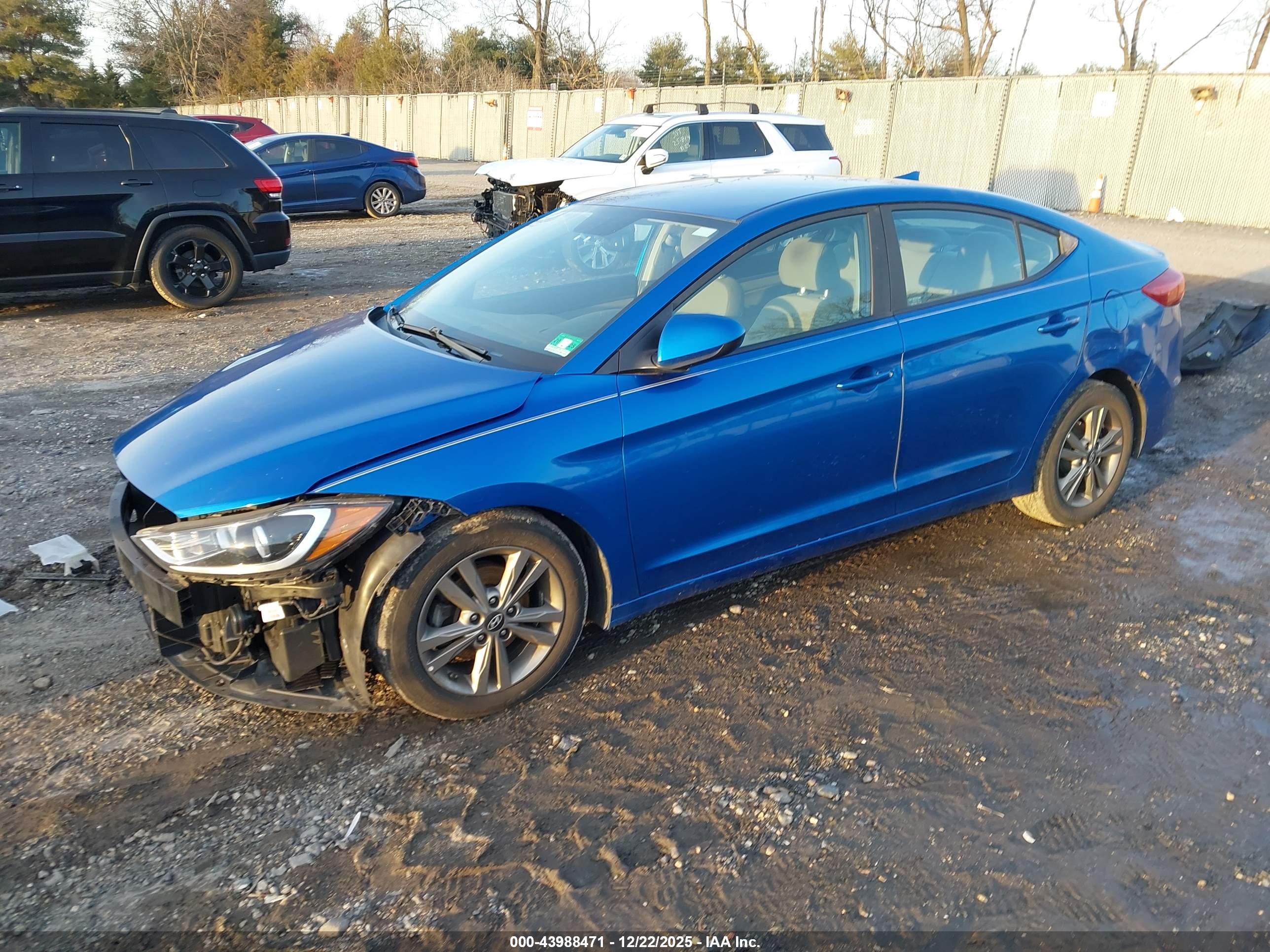 HYUNDAI ELANTRA image 2