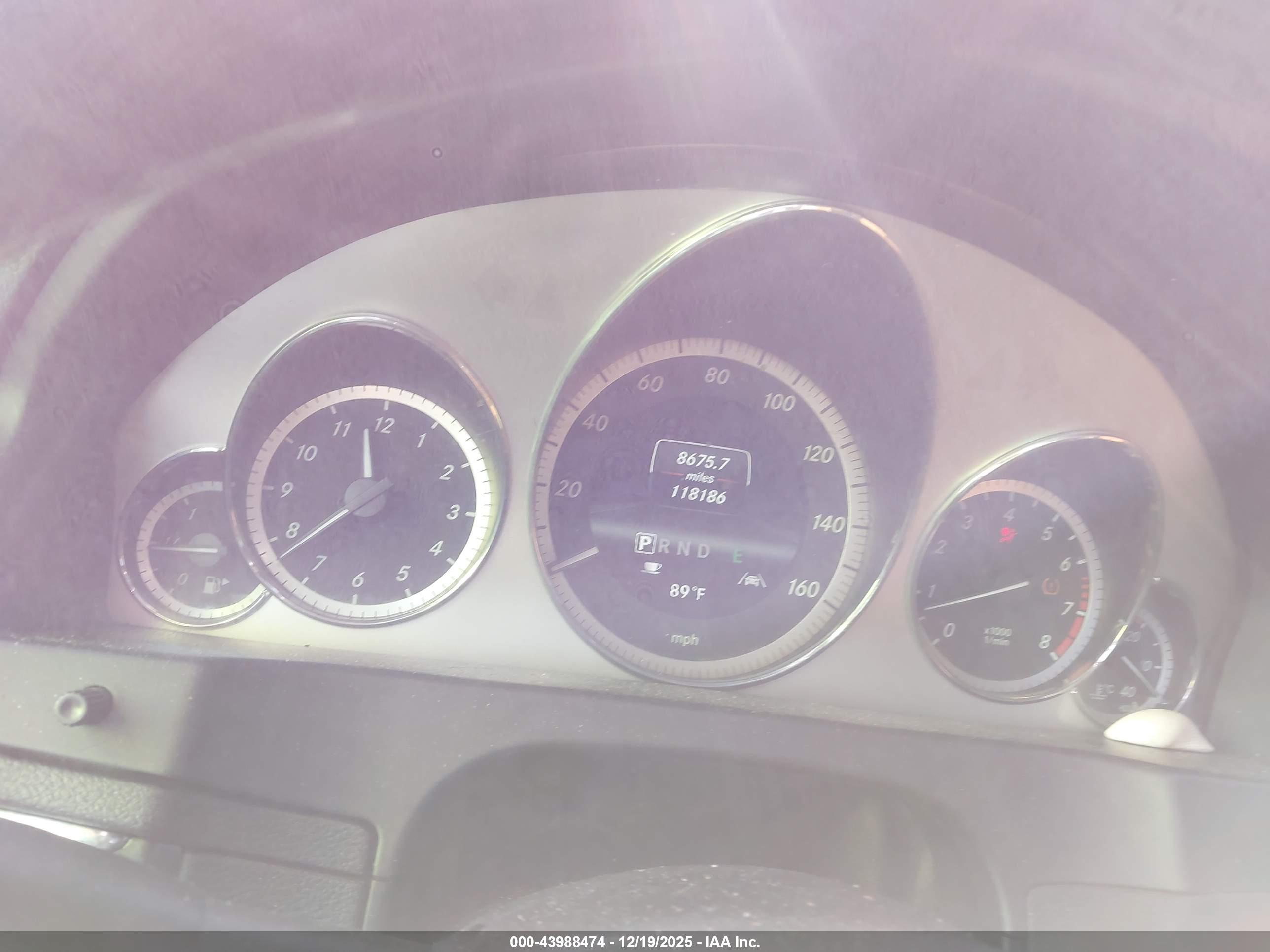 MERCEDES-BENZ E image 7