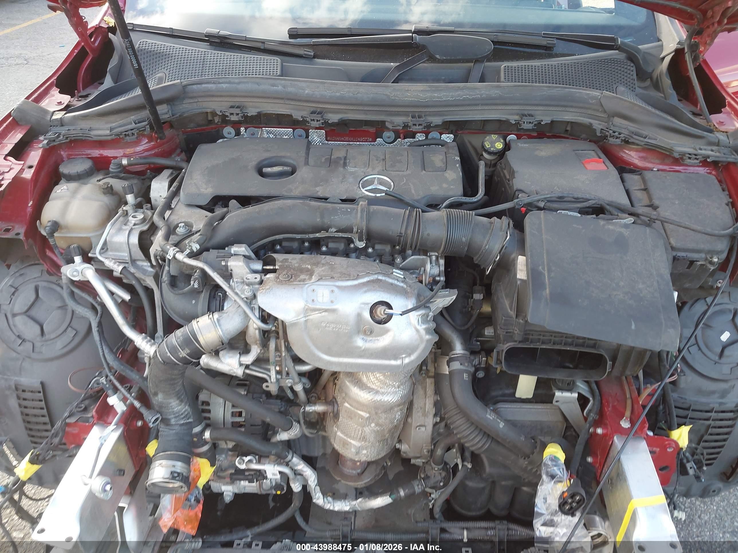 MERCEDES-BENZ GLA image 10