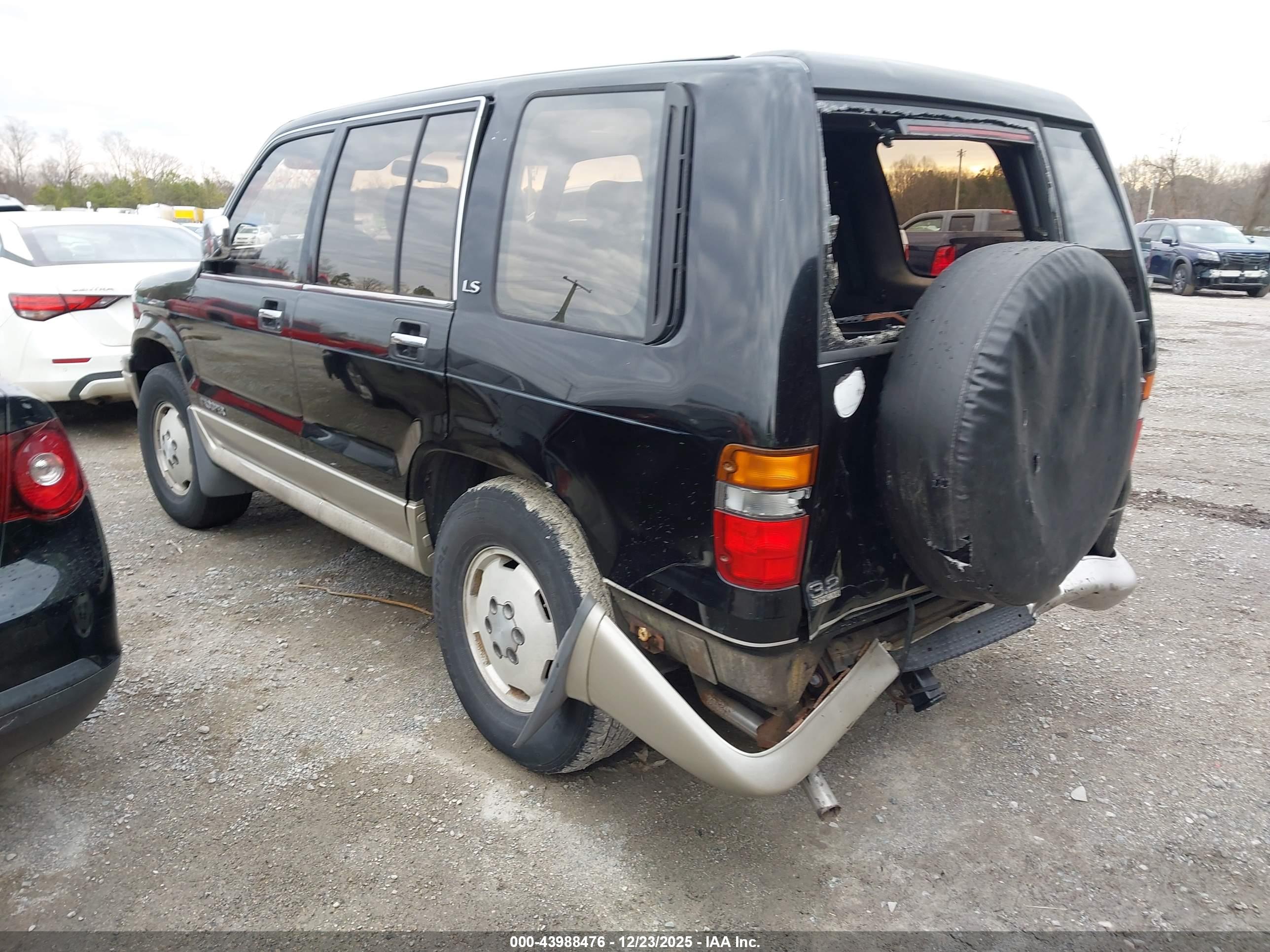 ISUZU TROOPER image 3
