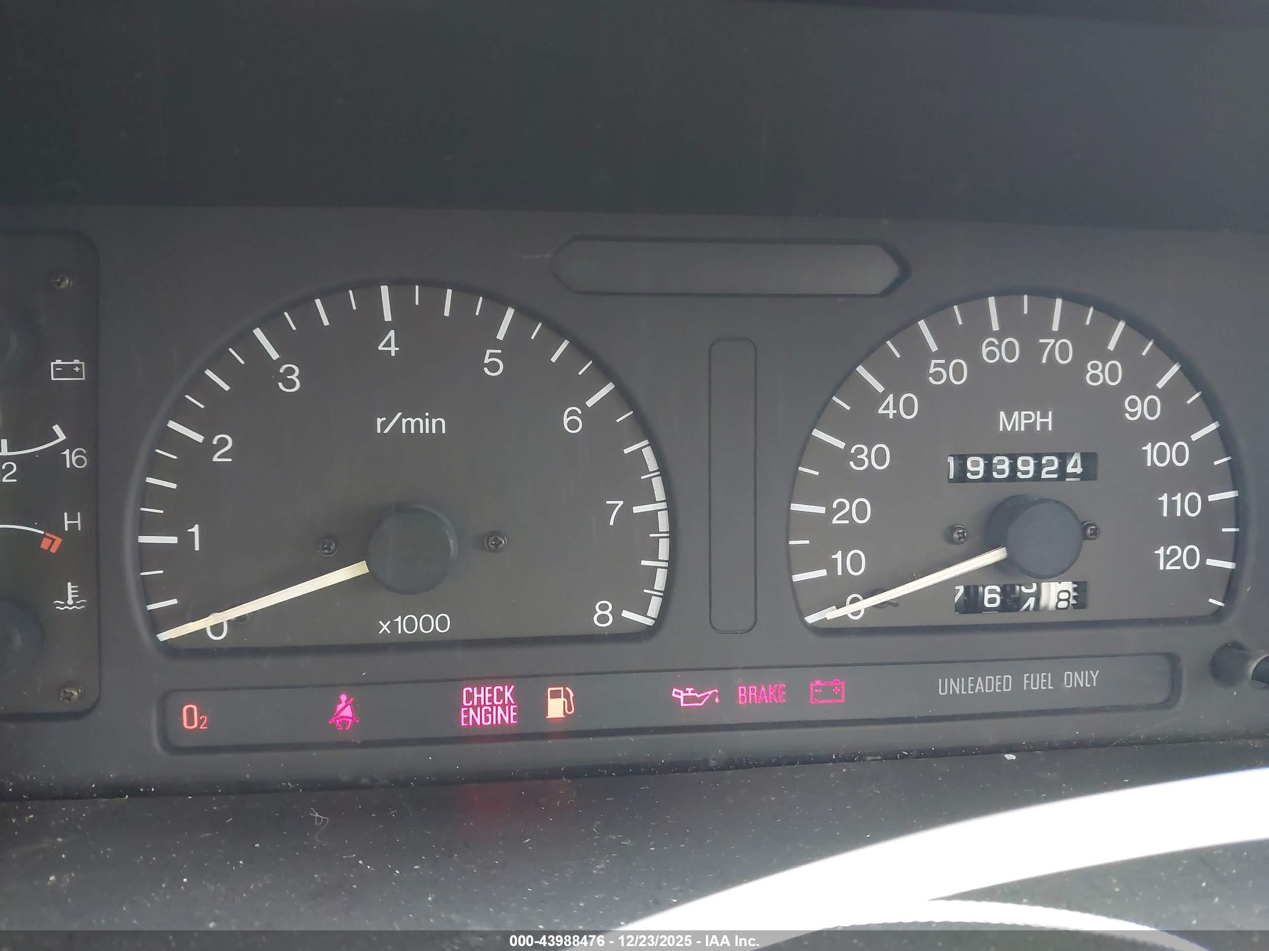 ISUZU TROOPER image 7