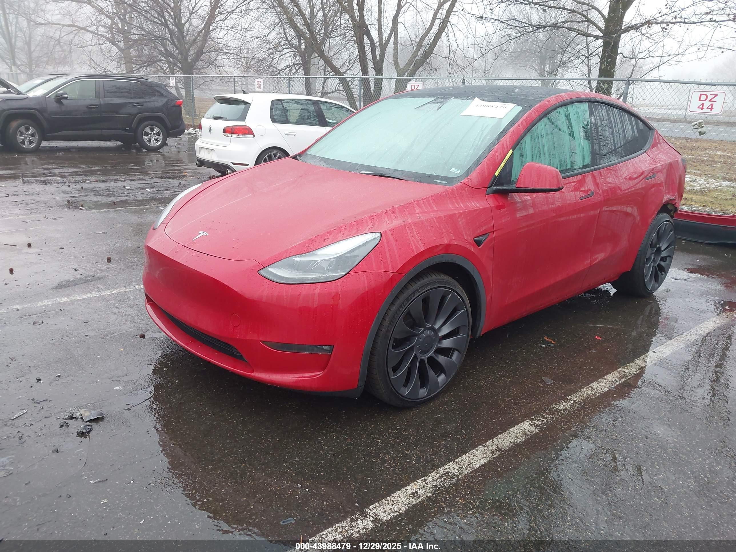 TESLA MODEL image 2