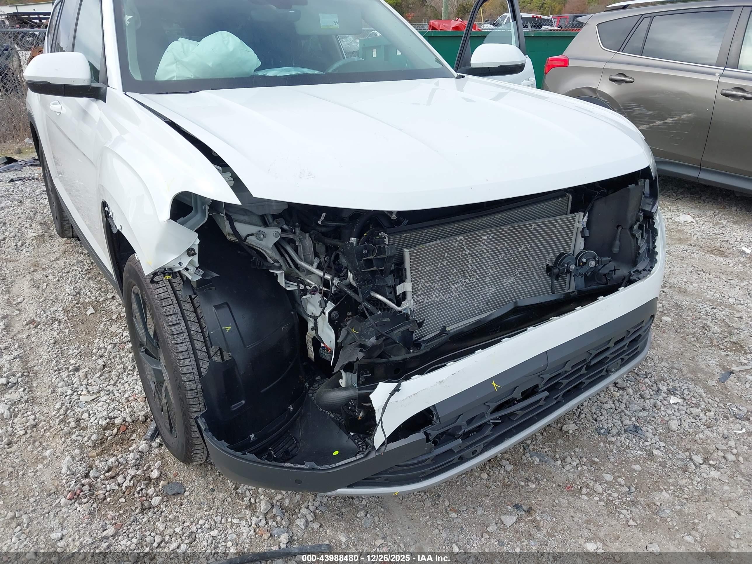 VOLKSWAGEN ATLAS image 6