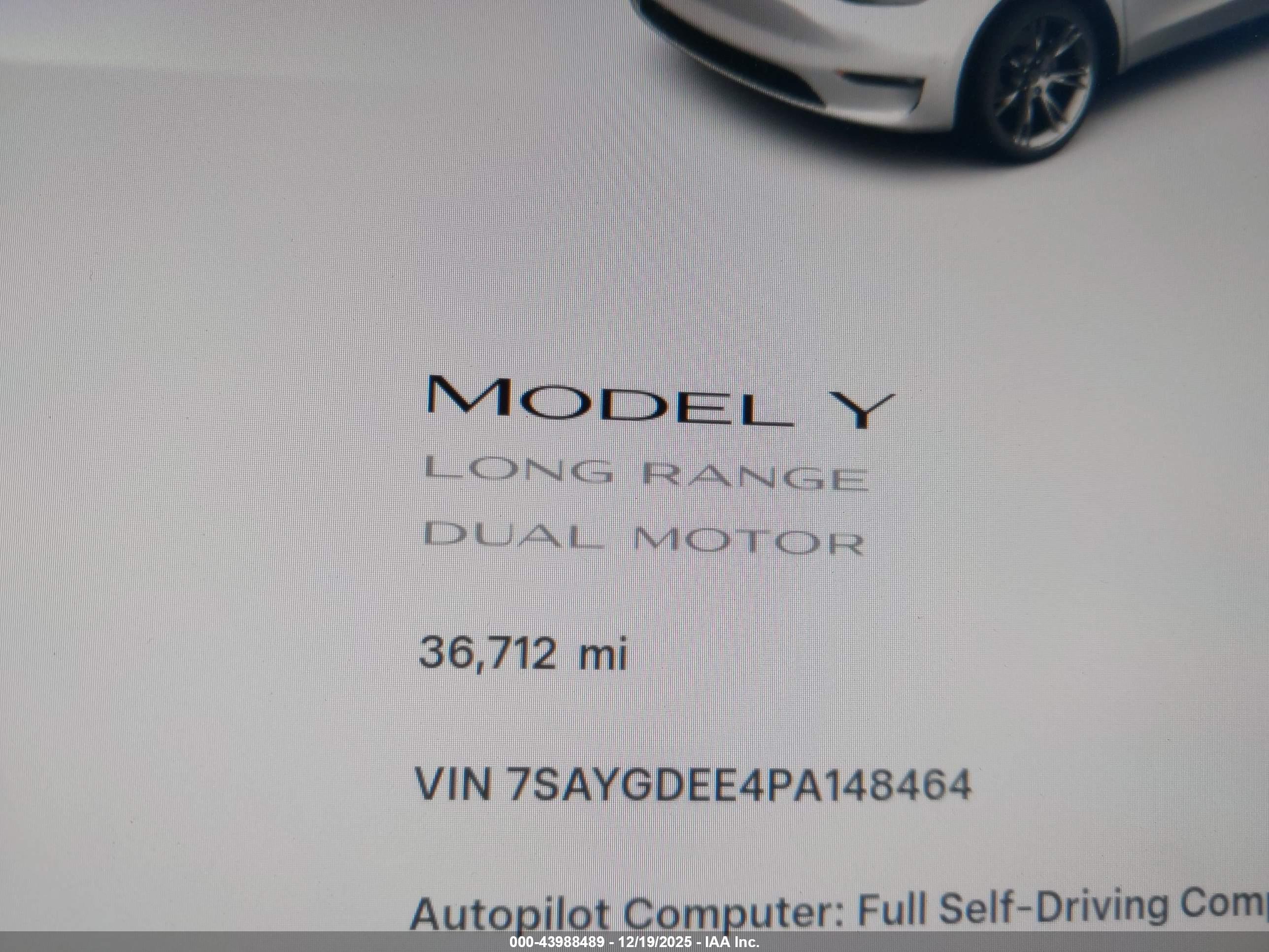 TESLA MODEL image 7