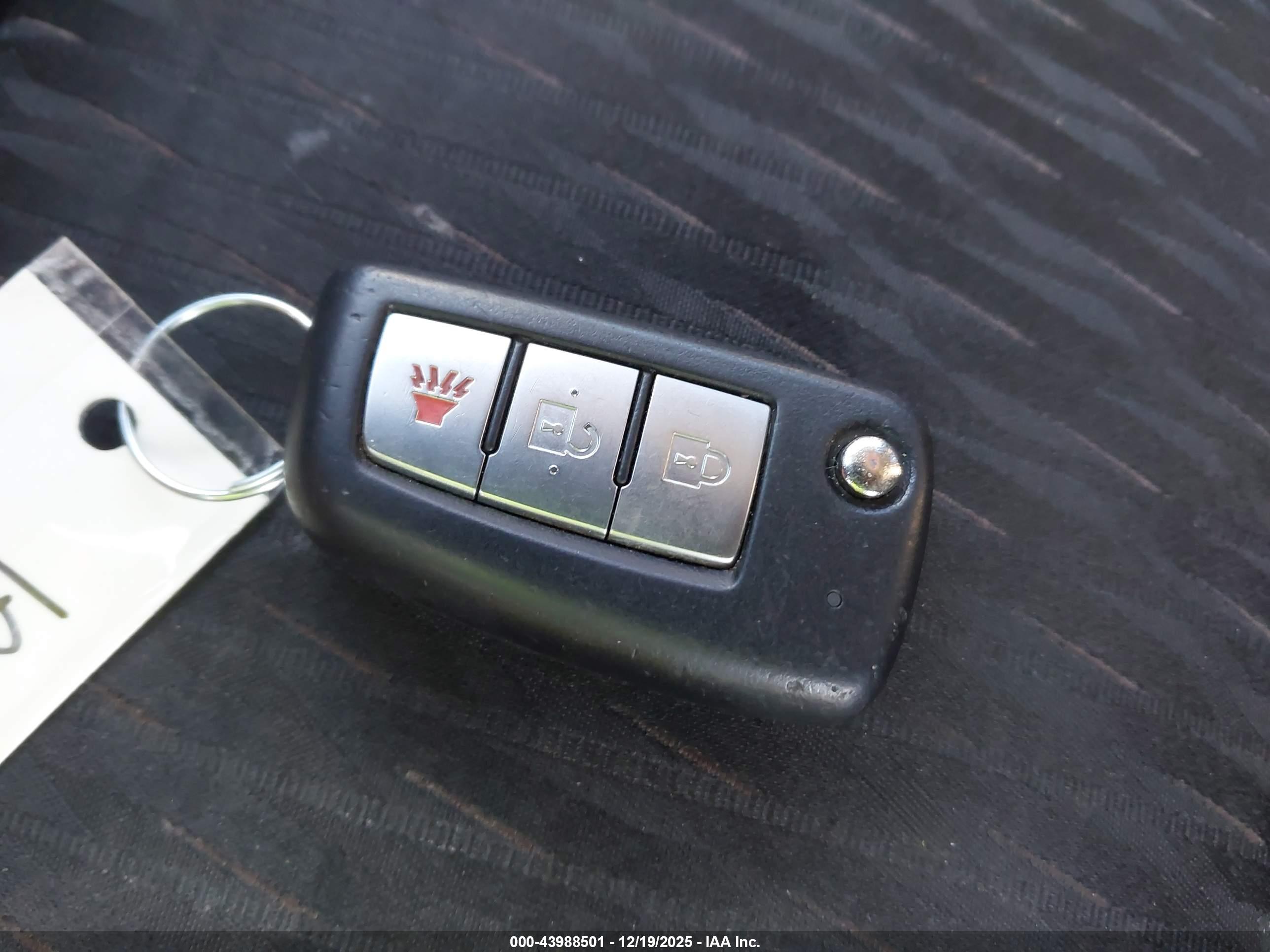 NISSAN ROGUE image 11