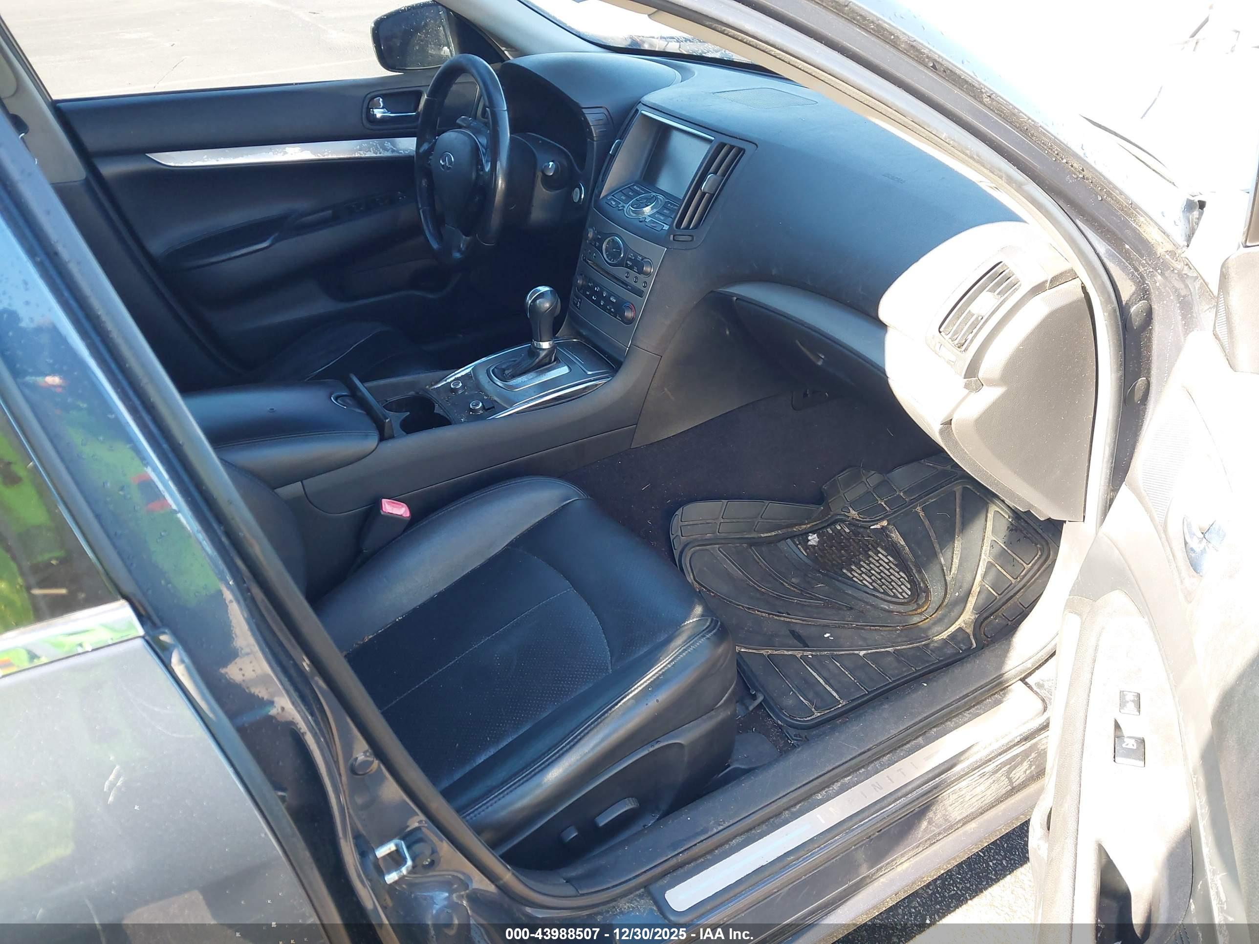 INFINITI G37 image 5