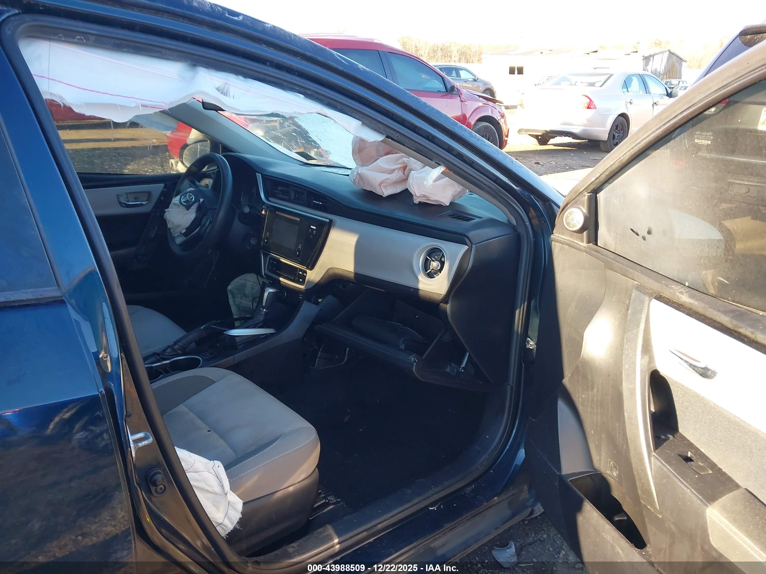 TOYOTA COROLLA image 5