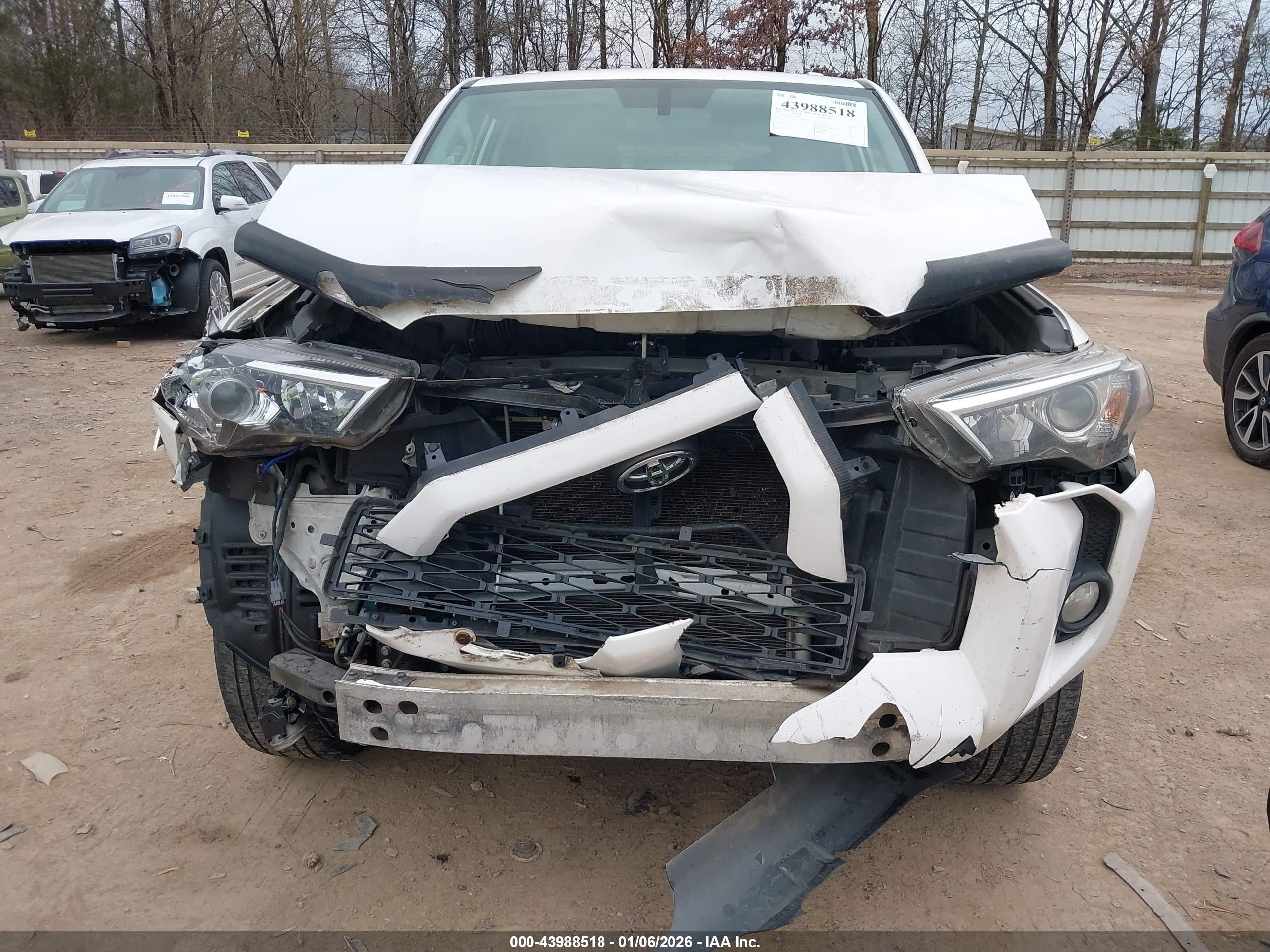 TOYOTA 4RUNNER image 6
