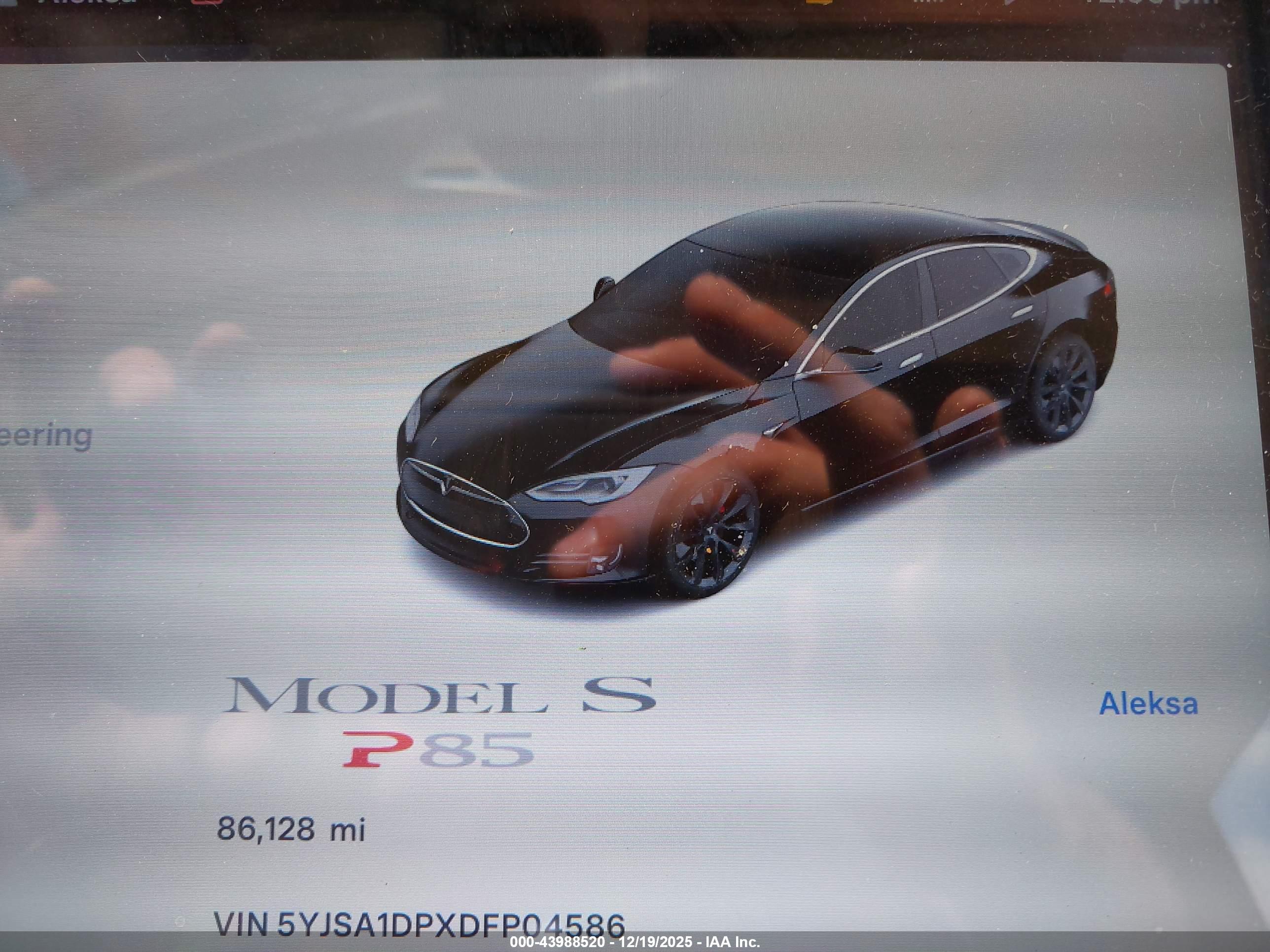 TESLA MODEL image 7