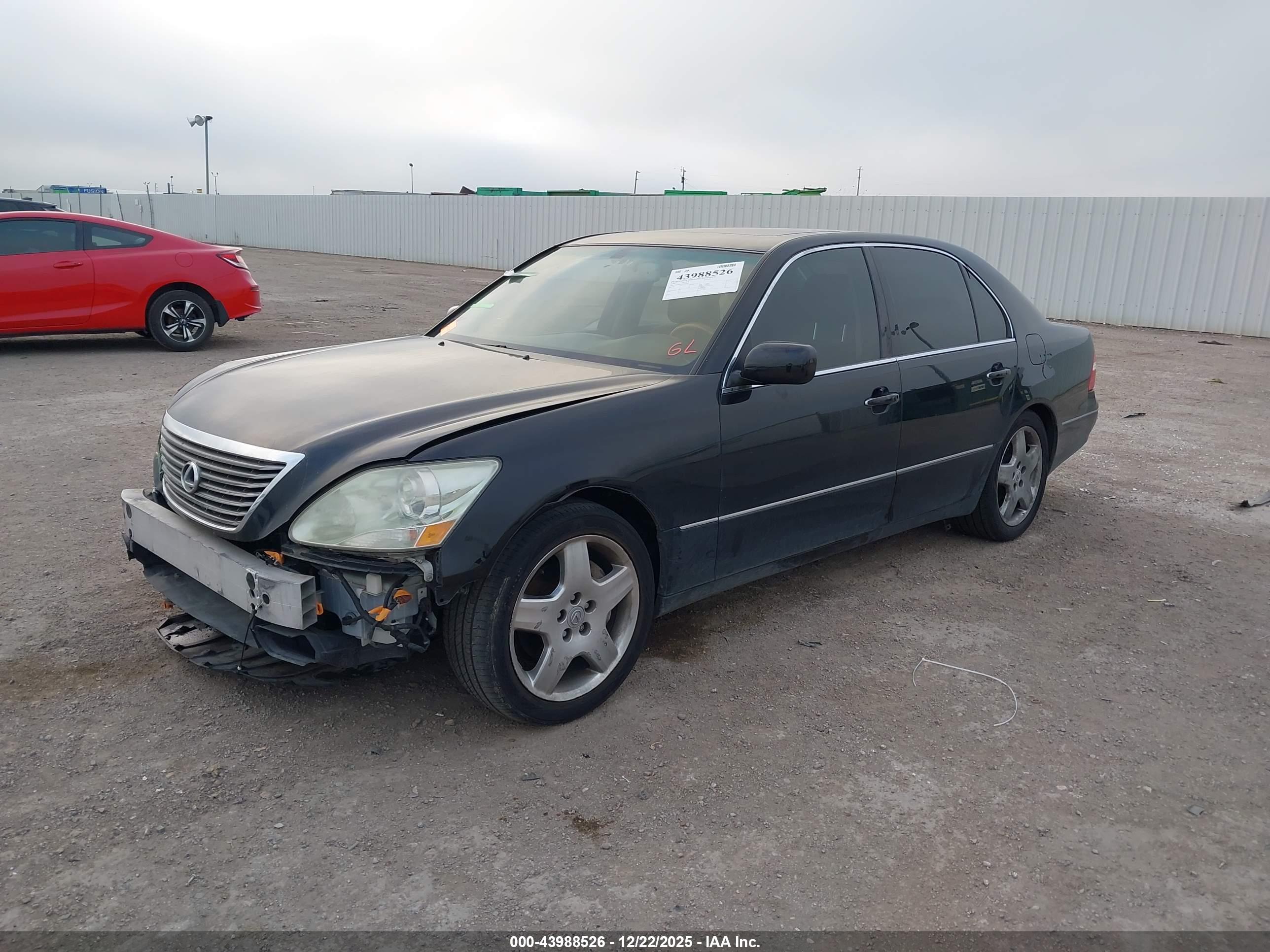 LEXUS LS image 2