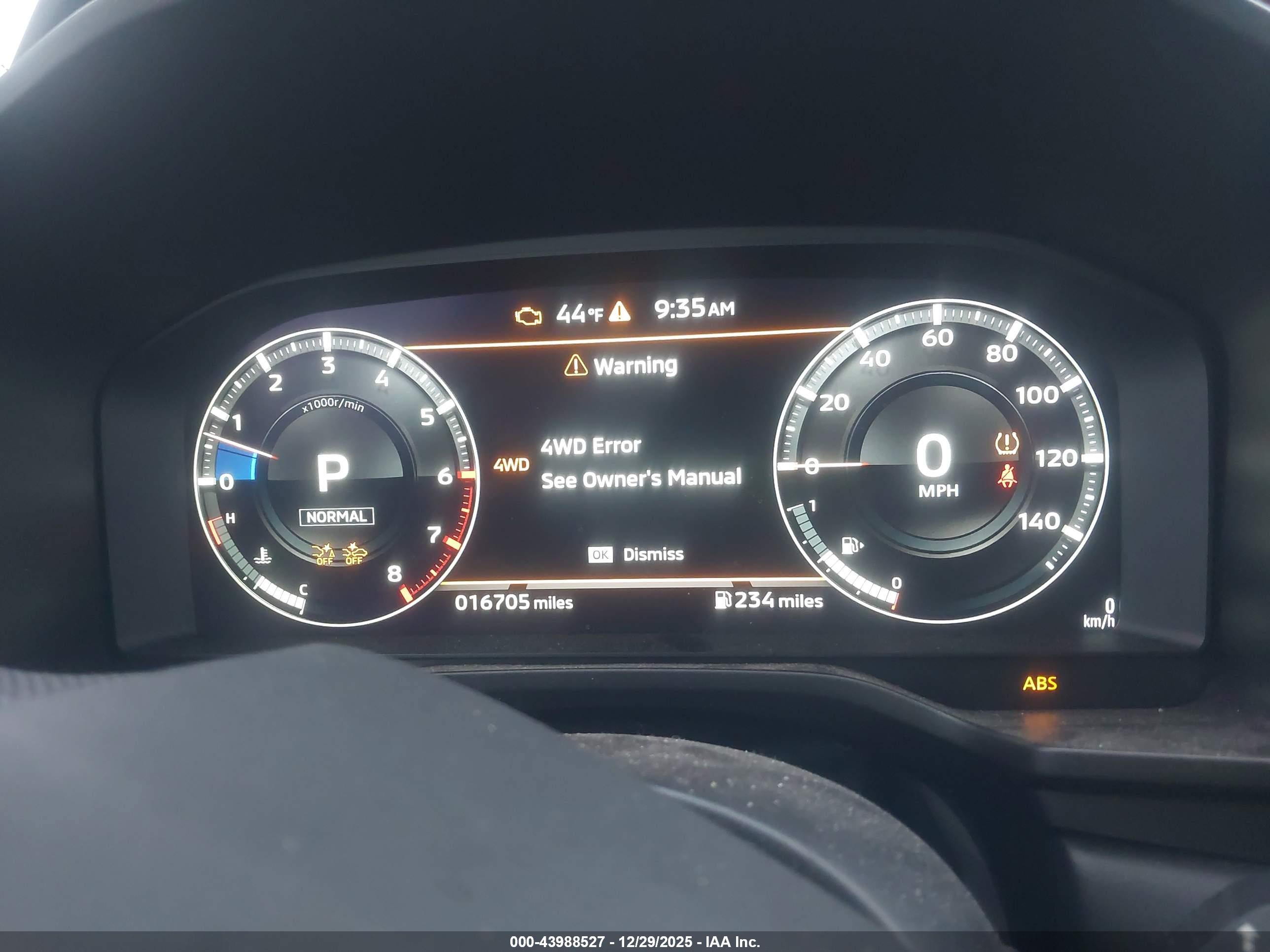 MITSUBISHI OUTLANDER image 7